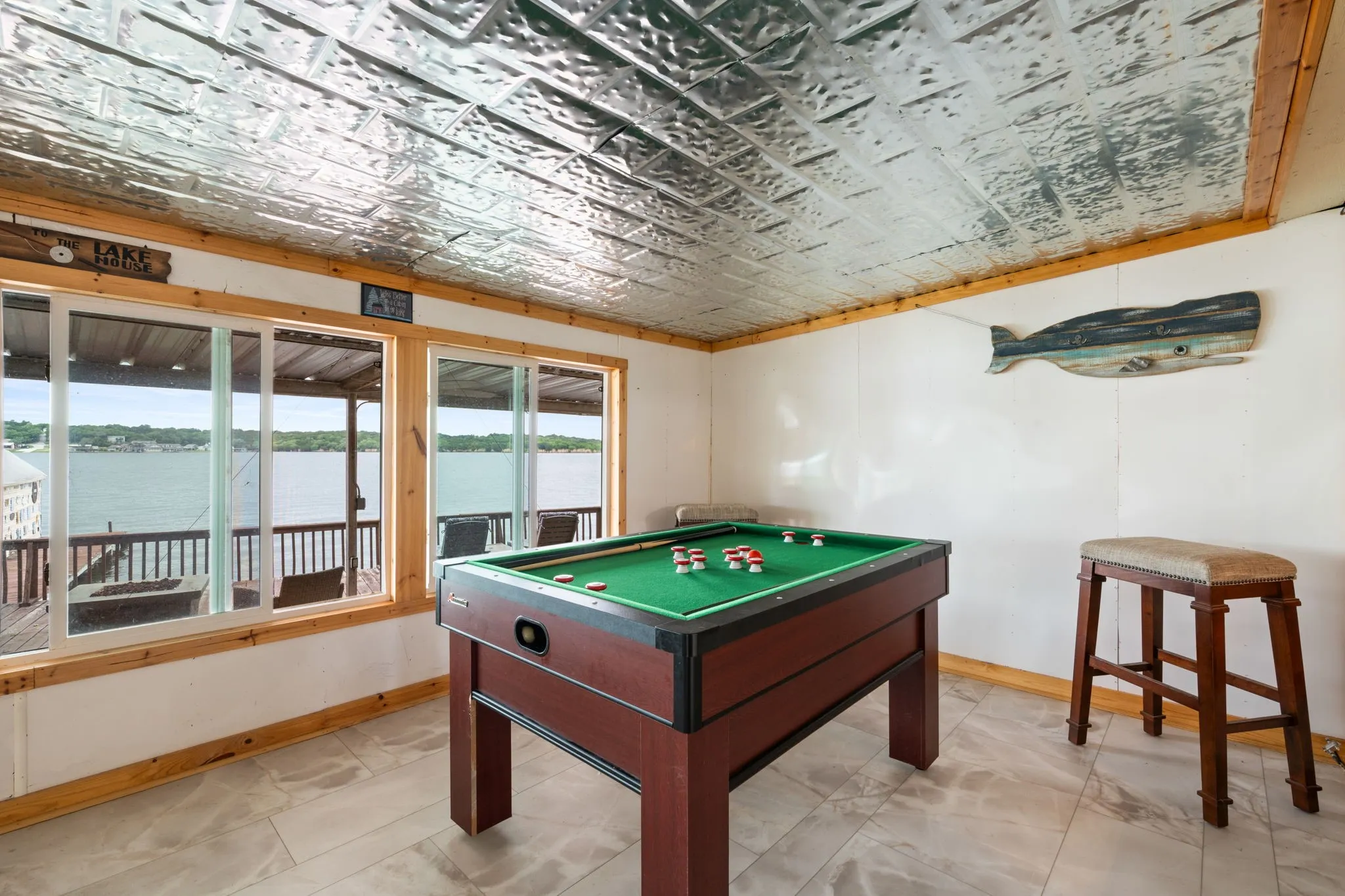 Single Family Residence For Sale in Hood County , 6500 Dayla Court, Granbury, Texas 76049, 3 Bedrooms, 2 Bathrooms, Garage spaces, 1,743 Sqft, built in 1985, Price $380,000, mls#21273675, Real Estate Agent in Granbury, Homes For Sale in Hood county, Homes For Sale in Granbury, Realtor in Granbury Texas, Real Estate Brokerage Independent Realty Texas, Luminita Cordes Realtor