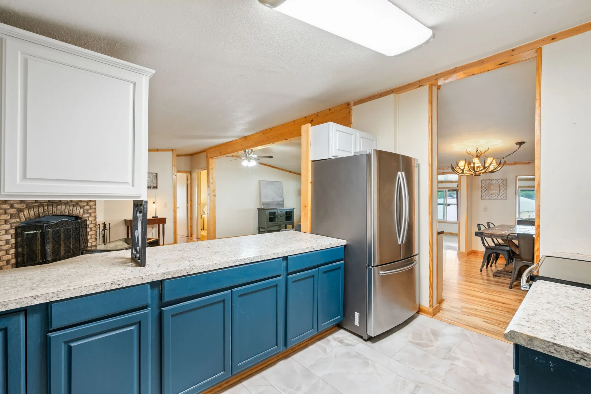 Single Family Residence For Sale in Hood County , 6500 Dayla Court, Granbury, Texas 76049, 3 Bedrooms, 2 Bathrooms, Garage spaces, 1,743 Sqft, built in 1985, Price $380,000, mls#21273675, Real Estate Agent in Granbury, Homes For Sale in Hood county, Homes For Sale in Granbury, Realtor in Granbury Texas, Real Estate Brokerage Independent Realty Texas, Luminita Cordes Realtor
