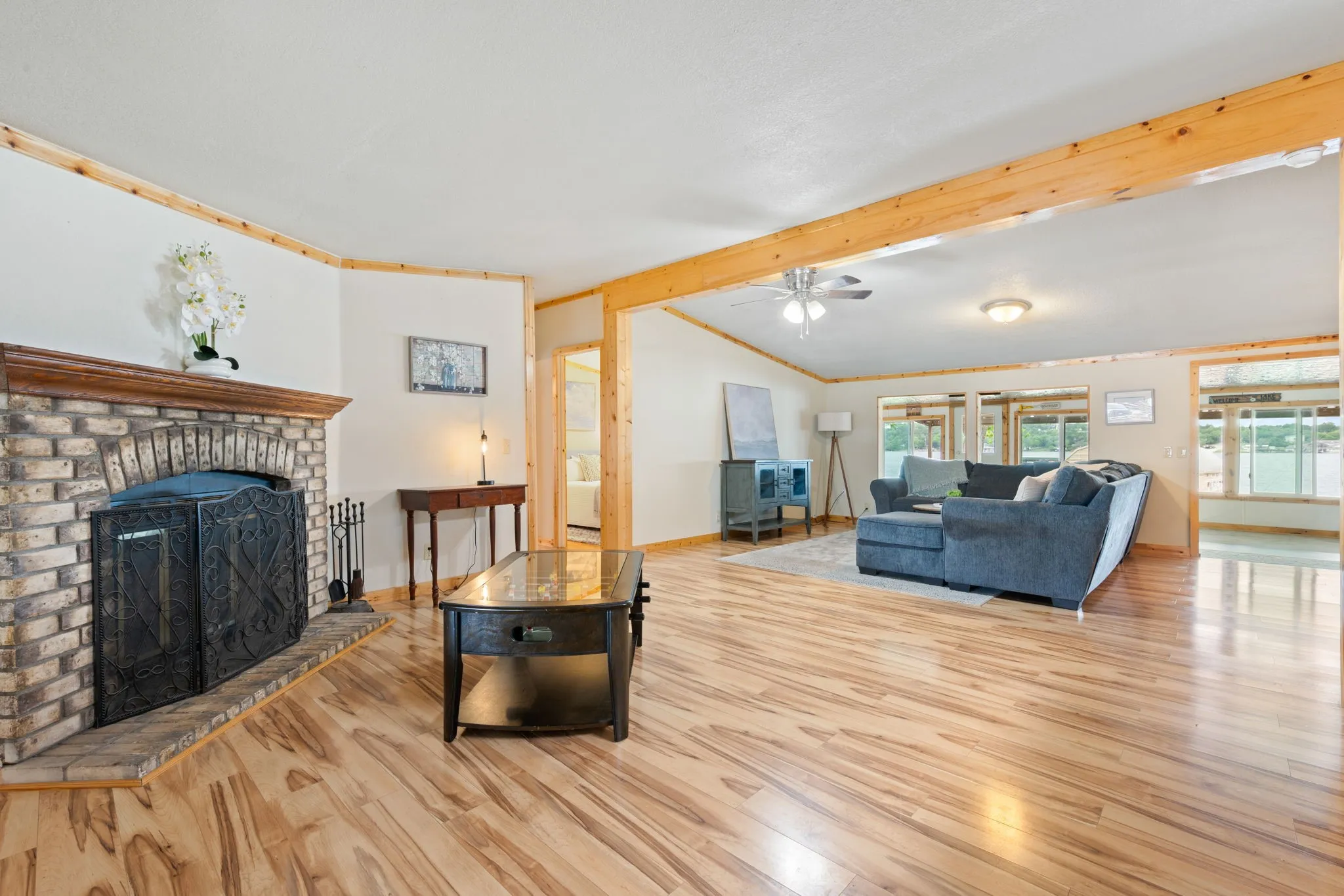 Single Family Residence For Sale in Hood County , 6500 Dayla Court, Granbury, Texas 76049, 3 Bedrooms, 2 Bathrooms, Garage spaces, 1,743 Sqft, built in 1985, Price $380,000, mls#21273675, Real Estate Agent in Granbury, Homes For Sale in Hood county, Homes For Sale in Granbury, Realtor in Granbury Texas, Real Estate Brokerage Independent Realty Texas, Luminita Cordes Realtor