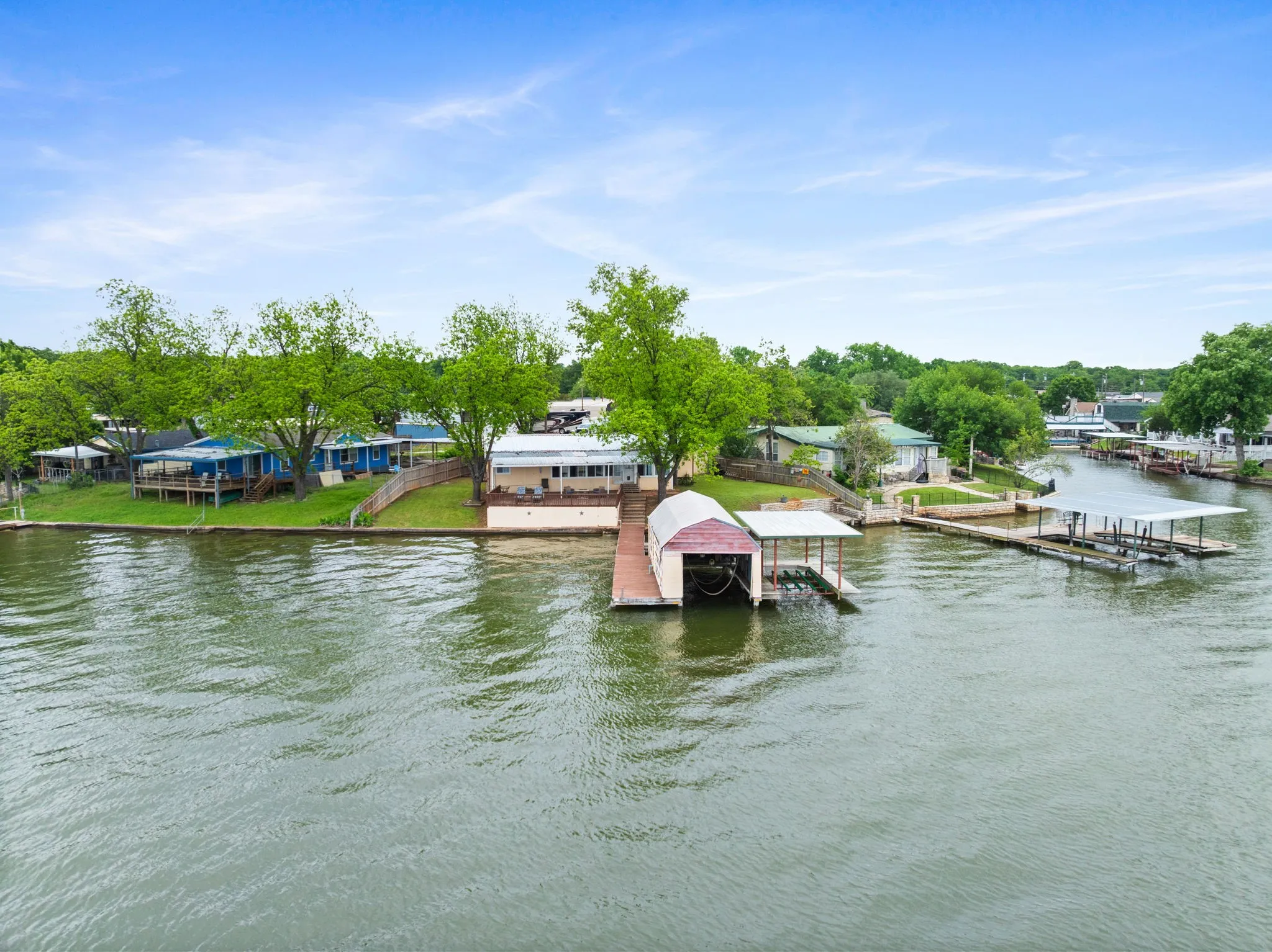 Single Family Residence For Sale in Hood County , 6500 Dayla Court, Granbury, Texas 76049, 3 Bedrooms, 2 Bathrooms, Garage spaces, 1,743 Sqft, built in 1985, Price $380,000, mls#21273675, Real Estate Agent in Granbury, Homes For Sale in Hood county, Homes For Sale in Granbury, Realtor in Granbury Texas, Real Estate Brokerage Independent Realty Texas, Luminita Cordes Realtor