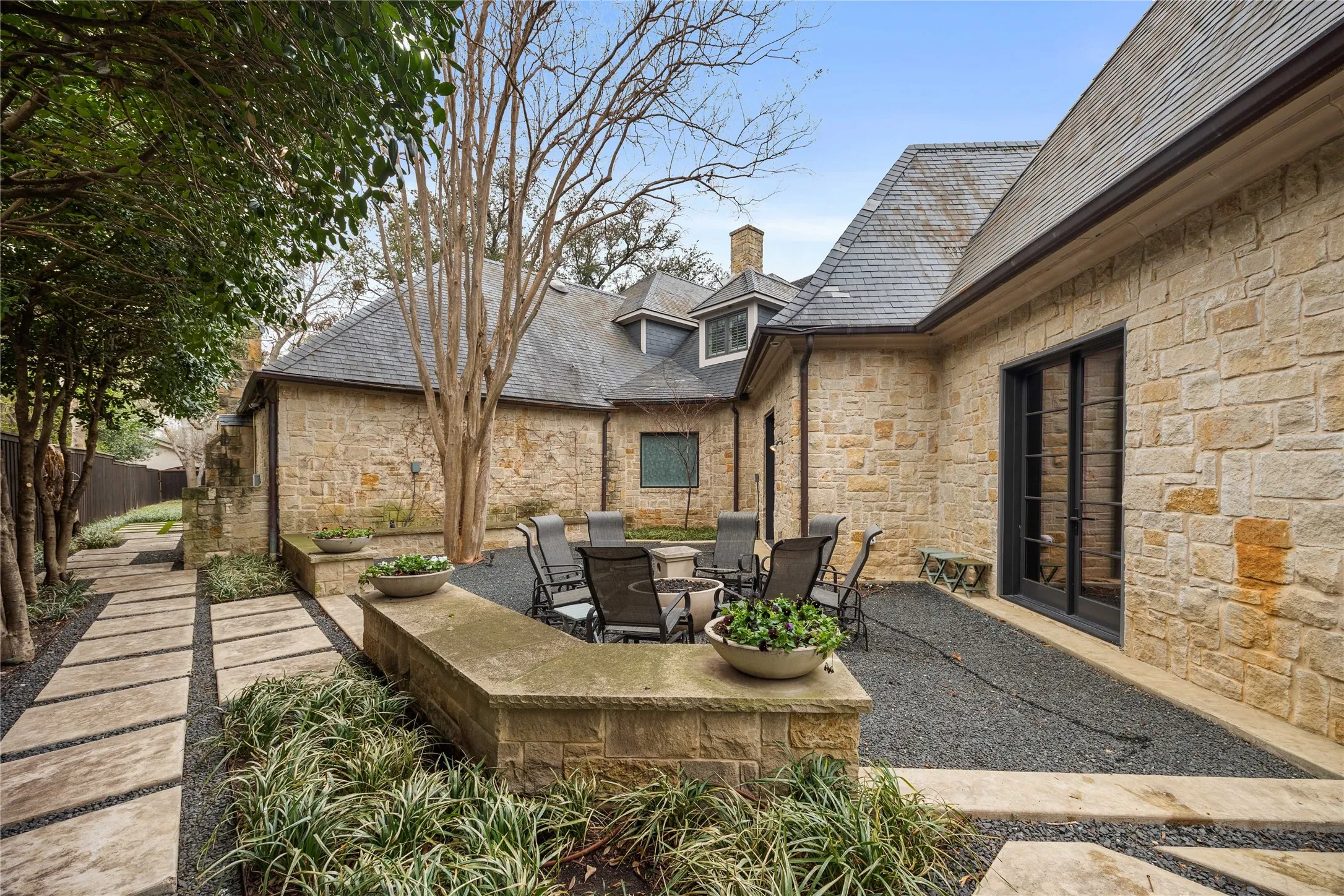 Single Family Residence For Sale in Dallas County , 9525 Alva Court, Dallas, Texas 75220, 6 Bedroom, 9 Bathroom, 4 Garage spaces, 11,037 Sqft, built in 2002, mls#21267763, Real Estate Agent in Dallas, Homes For Sale in Dallas county, Homes For Sale in Dallas, Realtor in Dallas Texas, Real Estate Brokerage Independent Realty Texas, Luminita Cordes Realtor
