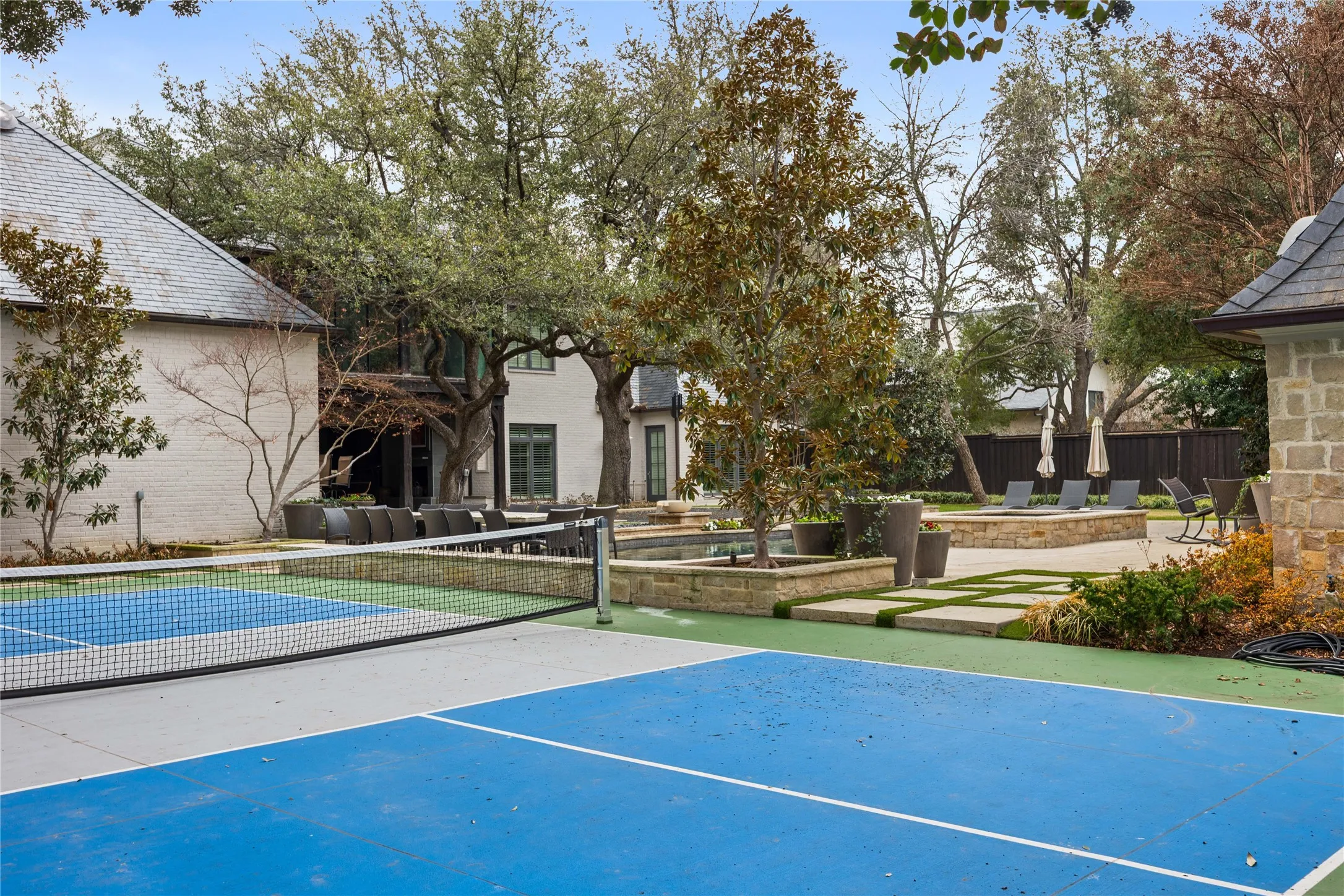 Single Family Residence For Sale in Dallas County , 9525 Alva Court, Dallas, Texas 75220, 6 Bedroom, 9 Bathroom, 4 Garage spaces, 11,037 Sqft, built in 2002, mls#21267763, Real Estate Agent in Dallas, Homes For Sale in Dallas county, Homes For Sale in Dallas, Realtor in Dallas Texas, Real Estate Brokerage Independent Realty Texas, Luminita Cordes Realtor