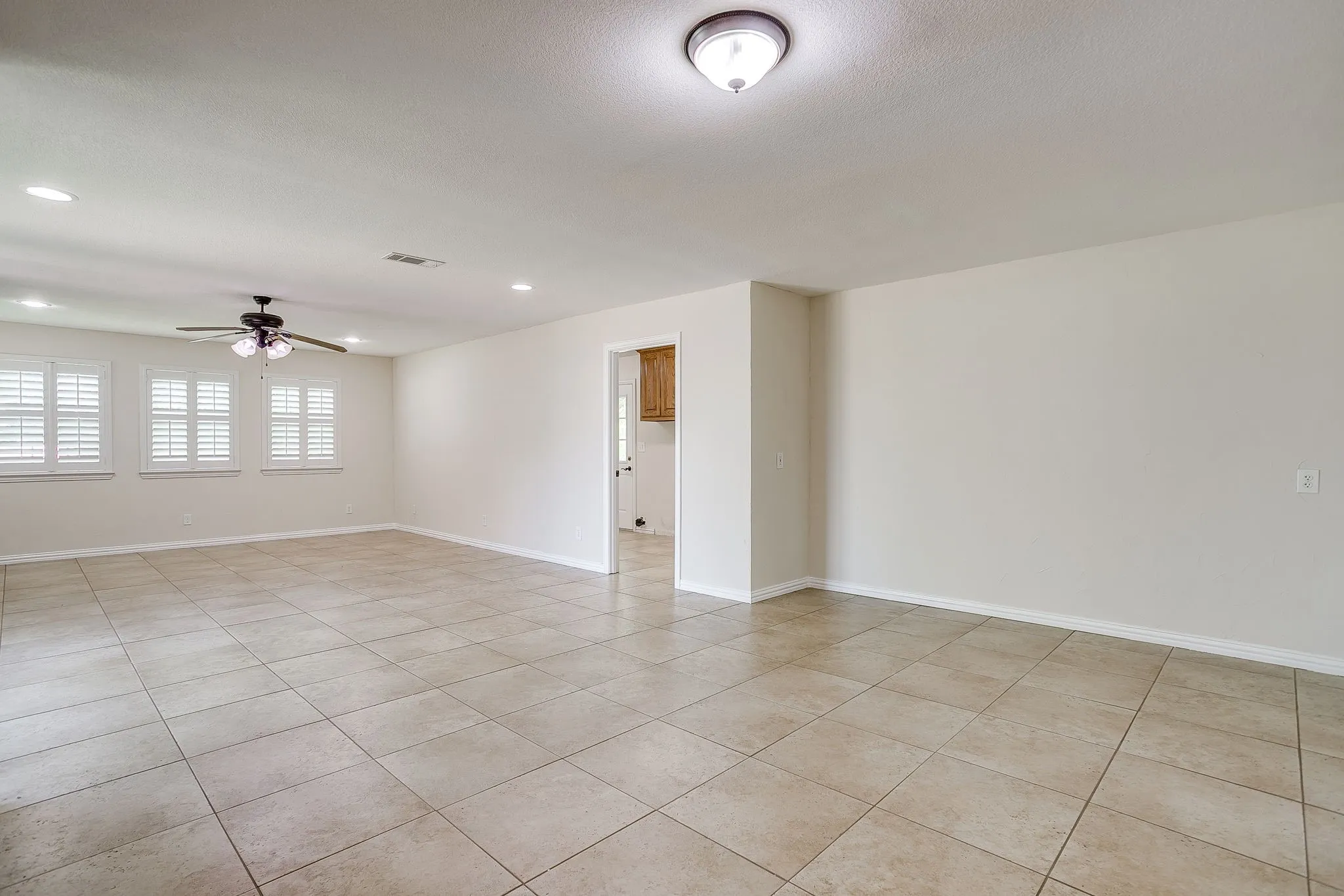 Farm For Sale in Parker County , 2196 Old Agnes Road, Weatherford, Texas 76088, 3 Bedrooms, 3 Bathrooms, Garage spaces, 2,700 Sqft, built in 1965, Price $950,000, mls#21273732, Real Estate Agent in Weatherford, Homes For Sale in Parker county, Homes For Sale in Weatherford, Realtor in Weatherford Texas, Real Estate Brokerage Independent Realty Texas, Luminita Cordes Realtor