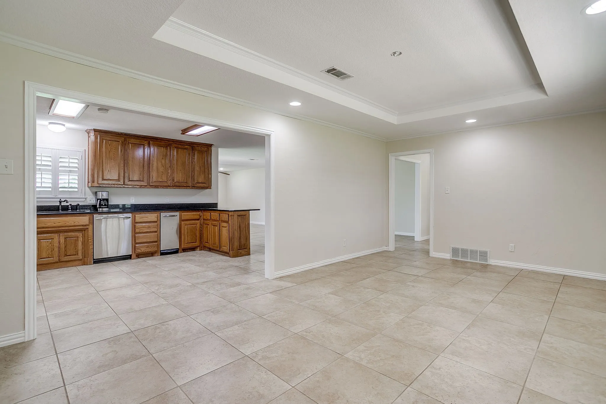Farm For Sale in Parker County , 2196 Old Agnes Road, Weatherford, Texas 76088, 3 Bedrooms, 3 Bathrooms, Garage spaces, 2,700 Sqft, built in 1965, Price $950,000, mls#21273732, Real Estate Agent in Weatherford, Homes For Sale in Parker county, Homes For Sale in Weatherford, Realtor in Weatherford Texas, Real Estate Brokerage Independent Realty Texas, Luminita Cordes Realtor