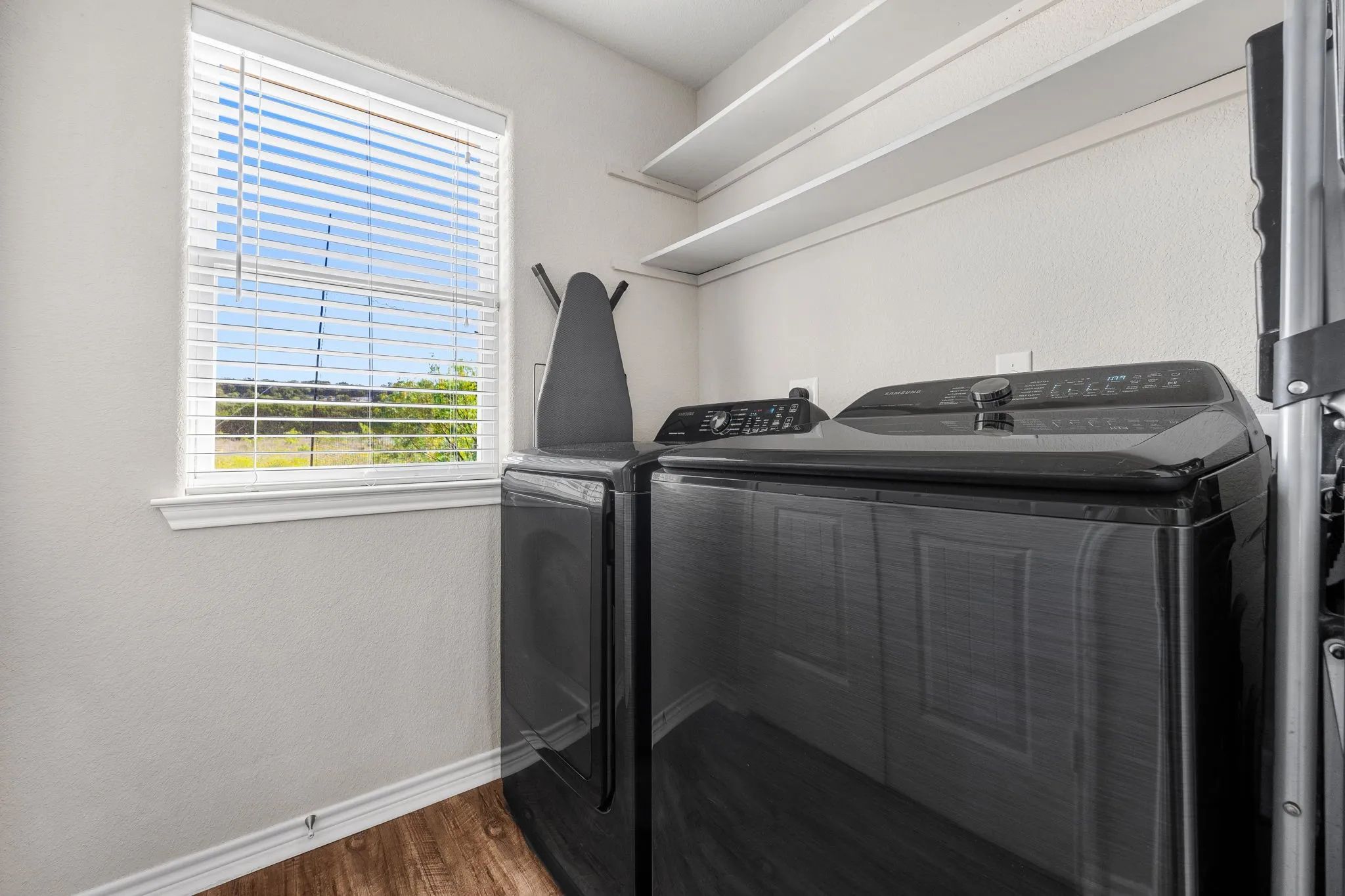 Single Family Residence For Sale in Bell County , 2701 Montague County Drive, Killeen, Texas 76549, 3 Bedroom, 2 Bathroom, 2 Garage spaces, 1,942 Sqft, built in 2011, mls#21273708, Real Estate Agent in Killeen, Homes For Sale in Bell county, Homes For Sale in Killeen, Realtor in Killeen Texas, Real Estate Brokerage Independent Realty Texas, Luminita Cordes Realtor