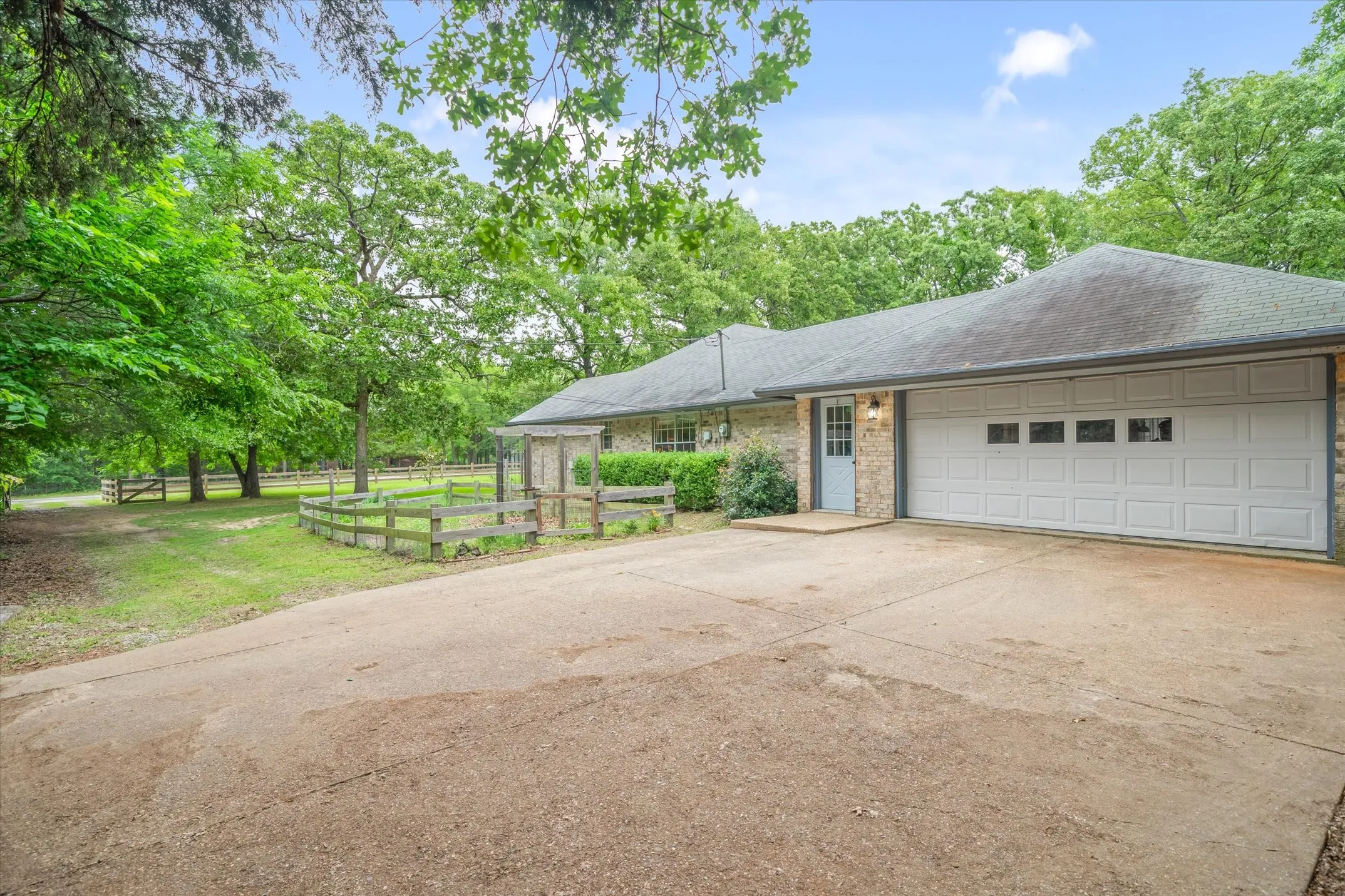 Attached Garage