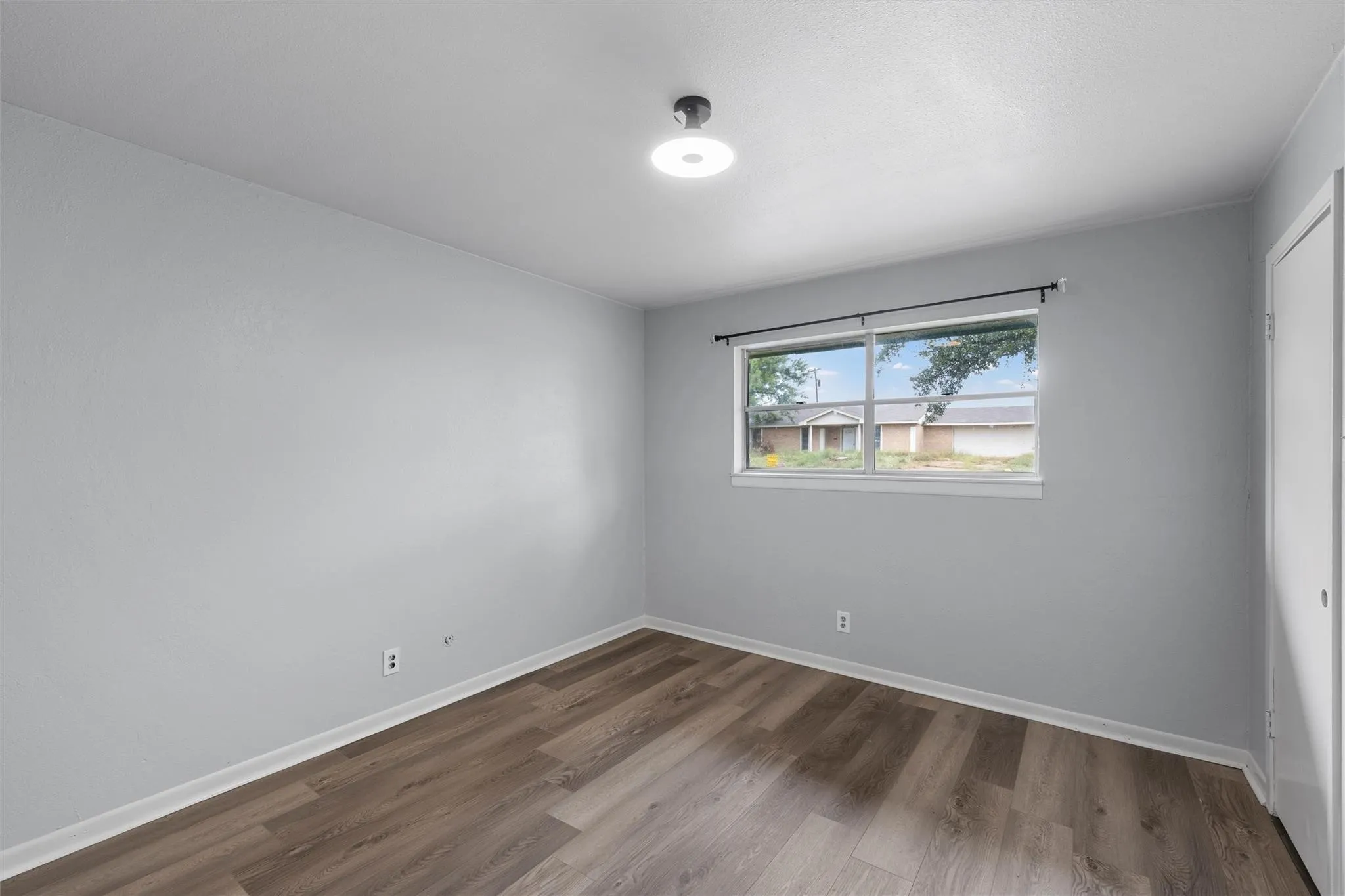 Single Family Residence For Sale in Falls County , 238 Royal Drive, Marlin, Texas 76661, 3 Bedrooms, 2 Bathrooms, 2 Garage spaces, 1,862 Sqft, built in 1979, Price $171,000, mls#21271800, Real Estate Agent in Marlin, Homes For Sale in Falls county, Homes For Sale in Marlin, Realtor in Marlin Texas, Real Estate Brokerage Independent Realty Texas, Luminita Cordes Realtor