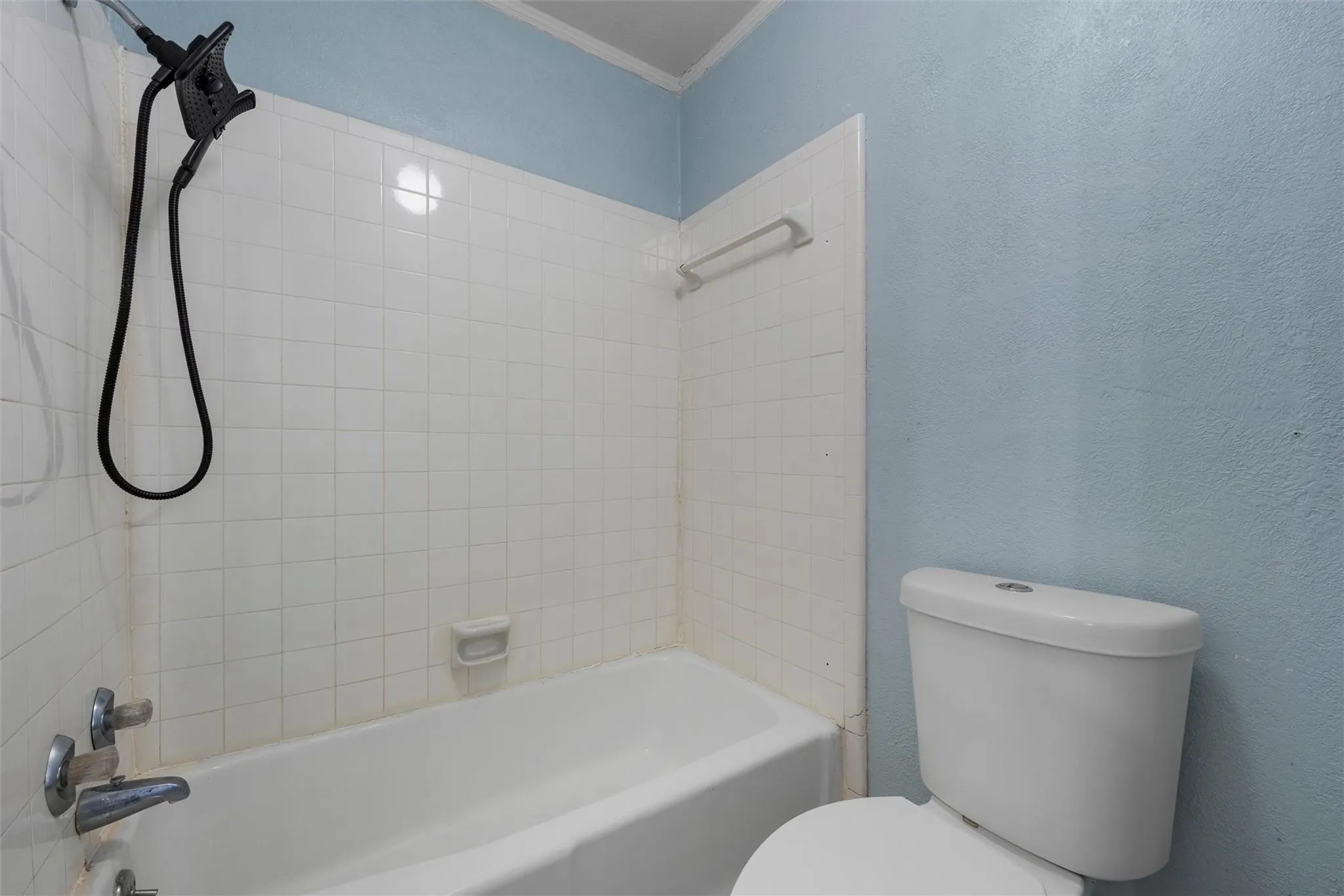 Single Family Residence For Sale in Falls County , 238 Royal Drive, Marlin, Texas 76661, 3 Bedrooms, 2 Bathrooms, 2 Garage spaces, 1,862 Sqft, built in 1979, Price $171,000, mls#21271800, Real Estate Agent in Marlin, Homes For Sale in Falls county, Homes For Sale in Marlin, Realtor in Marlin Texas, Real Estate Brokerage Independent Realty Texas, Luminita Cordes Realtor
