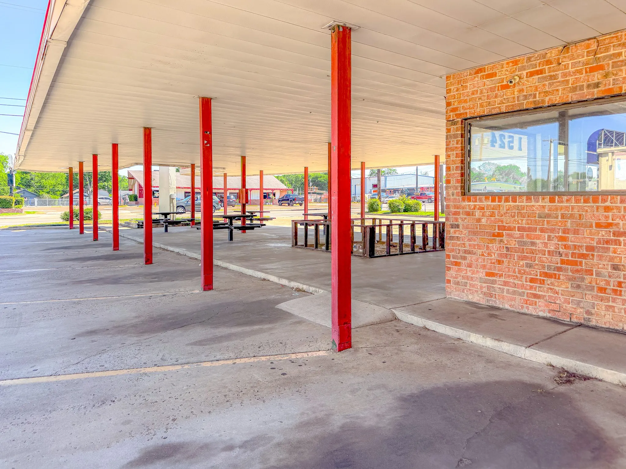 Business For Sale in Navarro County , 1524 W 7th Avenue, Corsicana, Texas 75110, 0, 0, Garage spaces, 0 Sqft, built in 1984, Price $375,000, mls#21273735, Real Estate Agent in Corsicana, Homes For Sale in Navarro county, Homes For Sale in Corsicana, Realtor in Corsicana Texas, Real Estate Brokerage Independent Realty Texas, Luminita Cordes Realtor