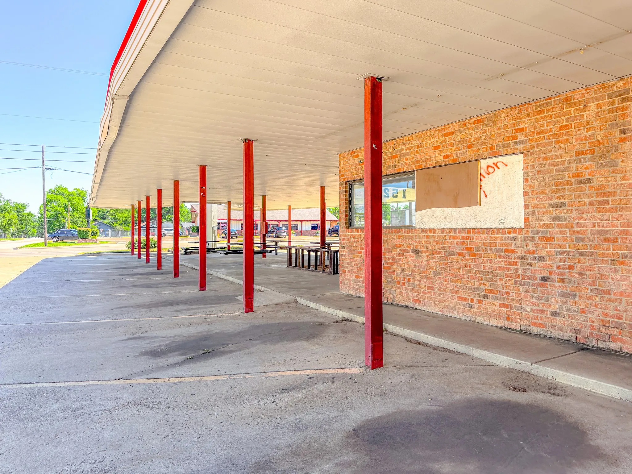 Business For Sale in Navarro County , 1524 W 7th Avenue, Corsicana, Texas 75110, 0, 0, Garage spaces, 0 Sqft, built in 1984, Price $375,000, mls#21273735, Real Estate Agent in Corsicana, Homes For Sale in Navarro county, Homes For Sale in Corsicana, Realtor in Corsicana Texas, Real Estate Brokerage Independent Realty Texas, Luminita Cordes Realtor