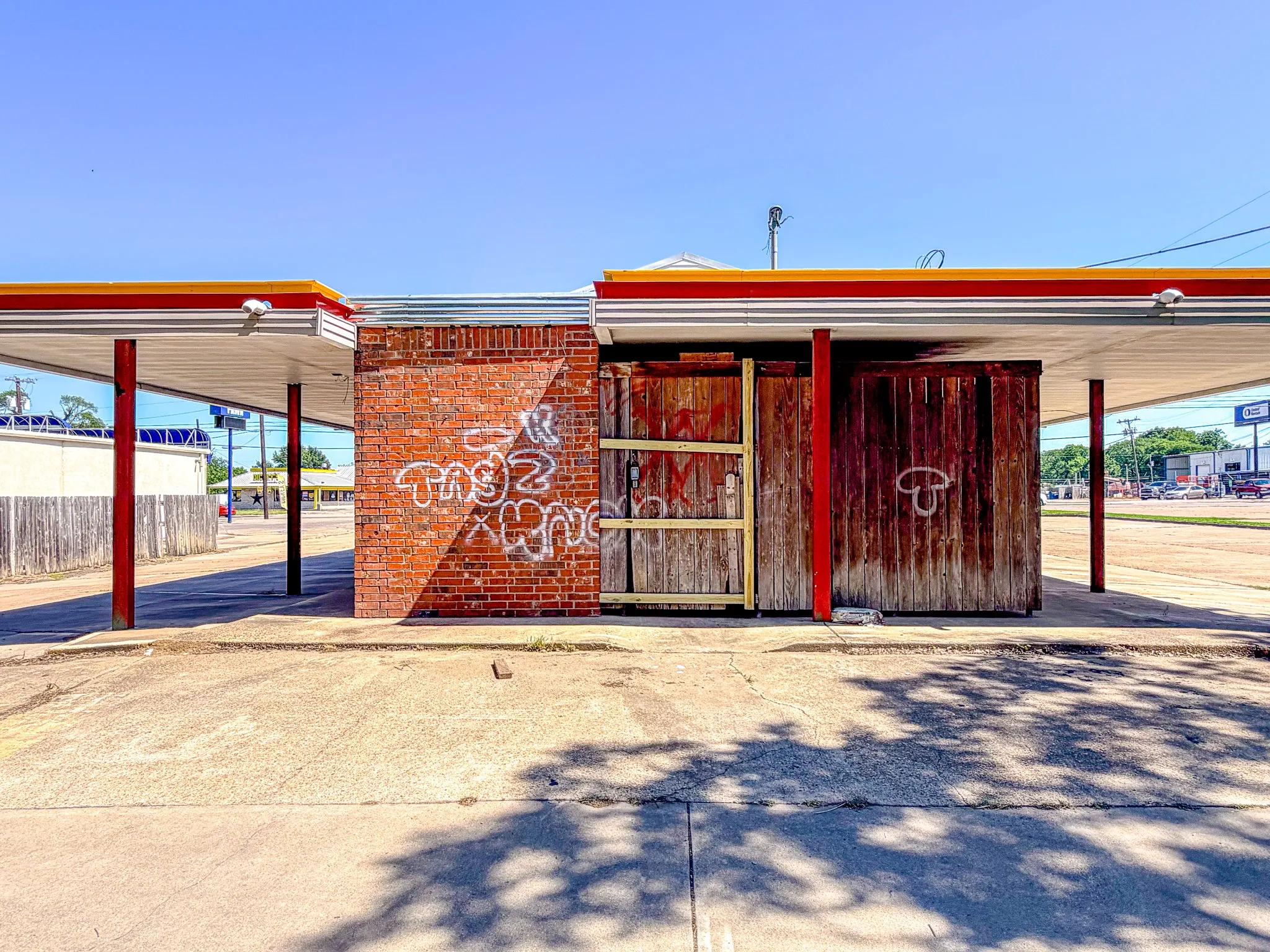 Business For Sale in Navarro County , 1524 W 7th Avenue, Corsicana, Texas 75110, 0, 0, Garage spaces, 0 Sqft, built in 1984, Price $375,000, mls#21273735, Real Estate Agent in Corsicana, Homes For Sale in Navarro county, Homes For Sale in Corsicana, Realtor in Corsicana Texas, Real Estate Brokerage Independent Realty Texas, Luminita Cordes Realtor