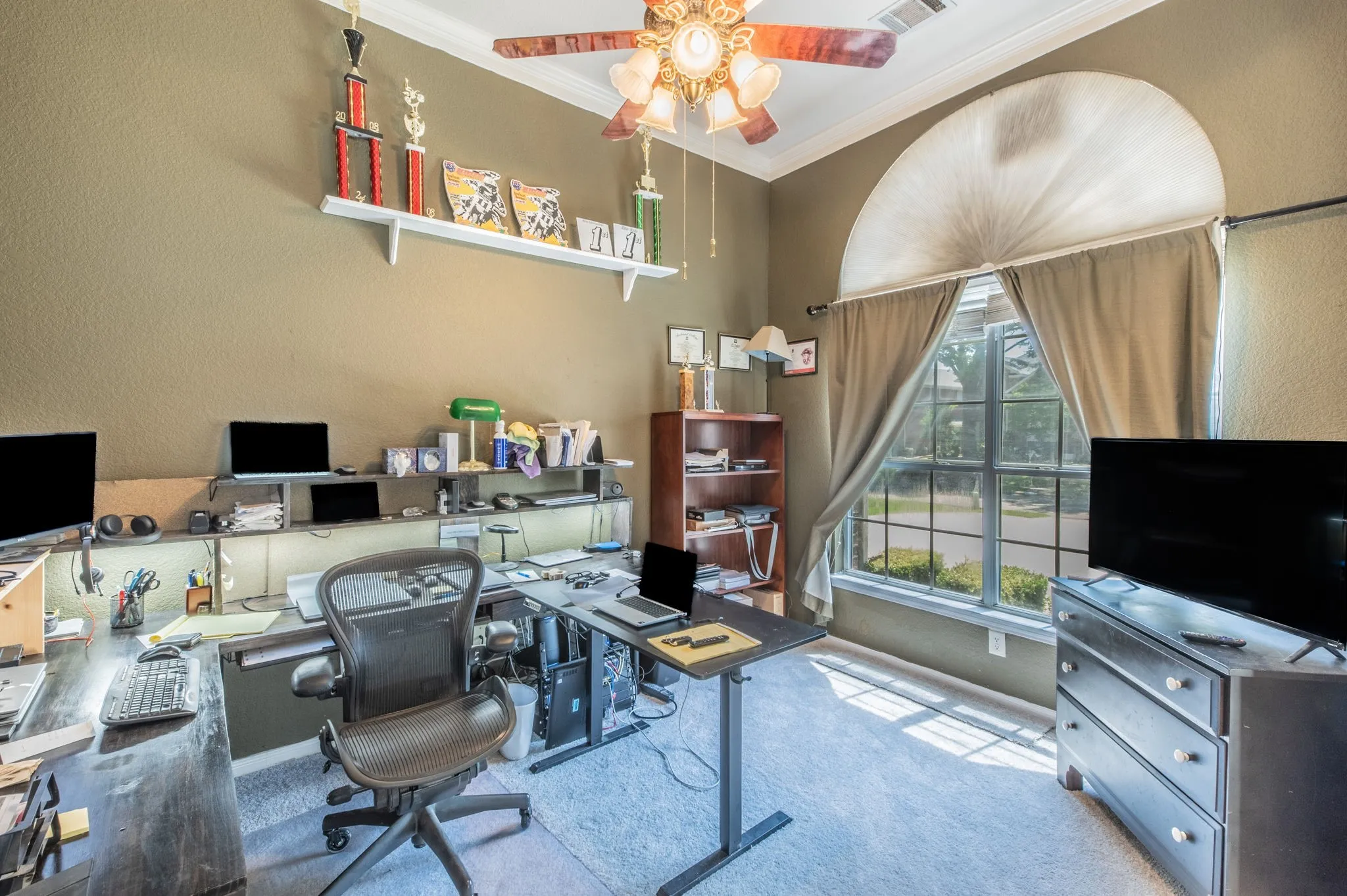 Single Family Residence For Sale in Dallas County , 5022 Sandestin Court, Garland, Texas 75044, 4 Bedroom, 2 Bathroom, 2 Garage spaces, 2,416 Sqft, built in 1995, mls#21268971, Real Estate Agent in Garland, Homes For Sale in Dallas county, Homes For Sale in Garland, Realtor in Garland Texas, Real Estate Brokerage Independent Realty Texas, Luminita Cordes Realtor