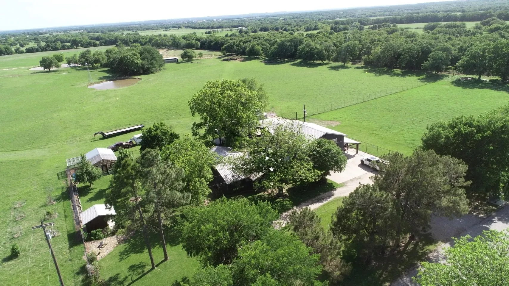 Single Family Residence For Sale in Wise County , 963 County Road 1340, Chico, Texas 76431, 3 Bedrooms, 2 Bathrooms, 3 Garage spaces, 3,760 Sqft, built in 1986, Price $915,000, mls#21266996, Real Estate Agent in Chico, Homes For Sale in Wise county, Homes For Sale in Chico, Realtor in Chico Texas, Real Estate Brokerage Independent Realty Texas, Luminita Cordes Realtor
