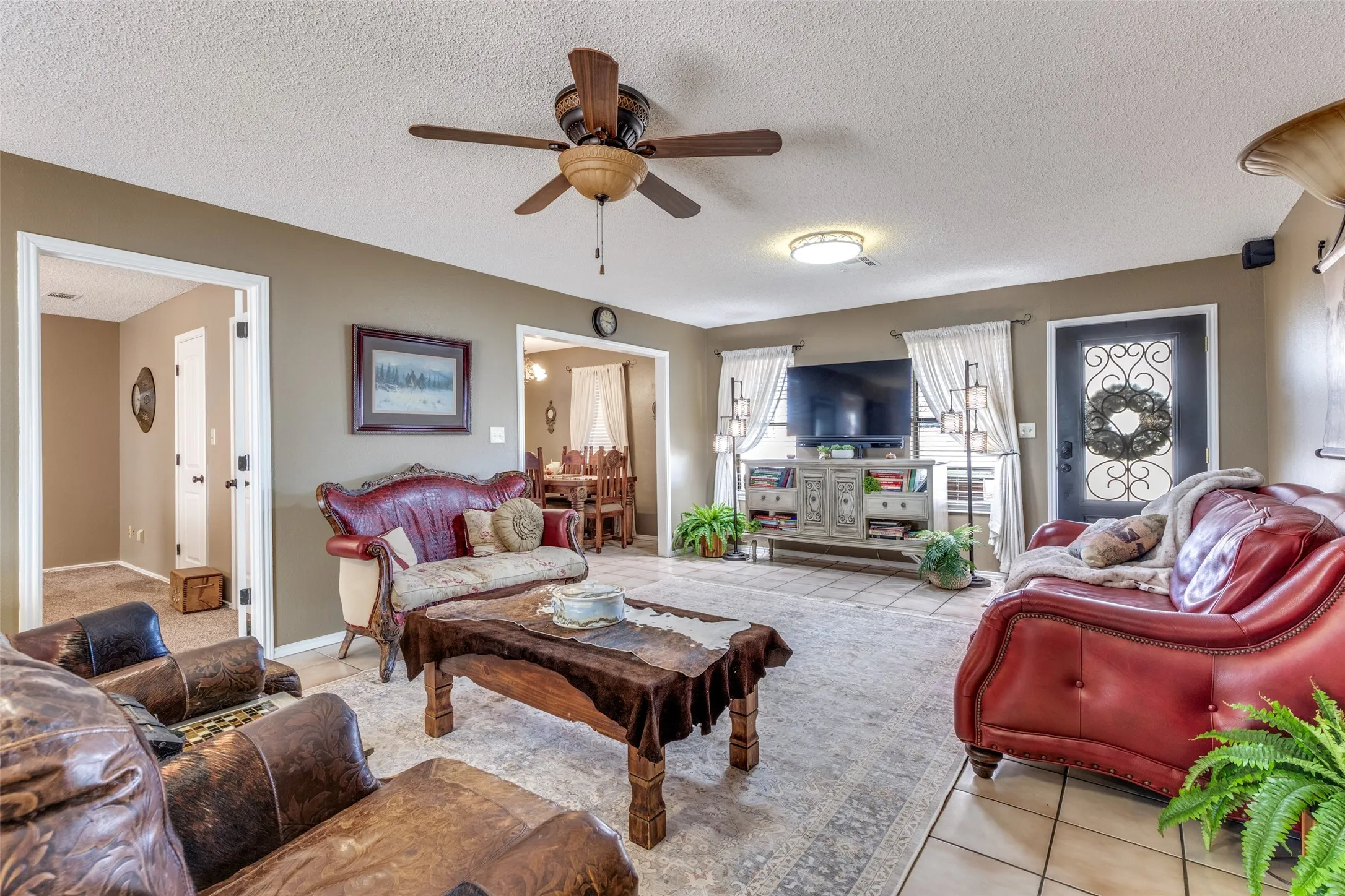 Single Family Residence For Sale in Wise County , 963 County Road 1340, Chico, Texas 76431, 3 Bedrooms, 2 Bathrooms, 3 Garage spaces, 3,760 Sqft, built in 1986, Price $915,000, mls#21266996, Real Estate Agent in Chico, Homes For Sale in Wise county, Homes For Sale in Chico, Realtor in Chico Texas, Real Estate Brokerage Independent Realty Texas, Luminita Cordes Realtor