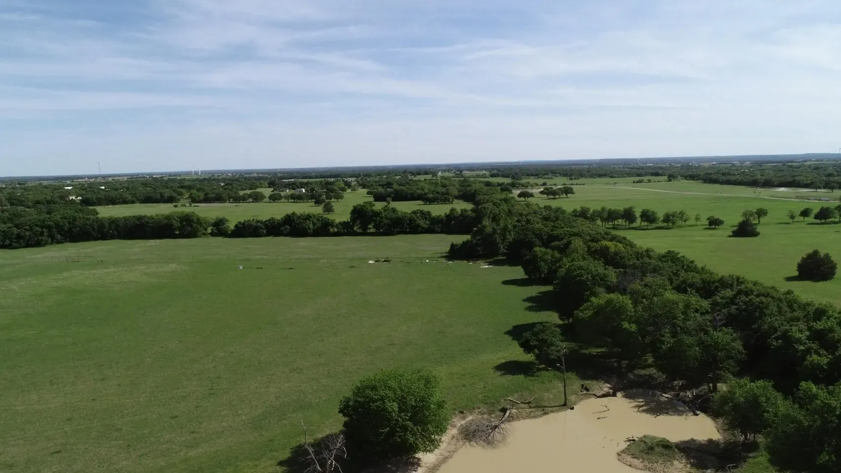 Single Family Residence For Sale in Wise County , 963 County Road 1340, Chico, Texas 76431, 3 Bedrooms, 2 Bathrooms, 3 Garage spaces, 3,760 Sqft, built in 1986, Price $915,000, mls#21266996, Real Estate Agent in Chico, Homes For Sale in Wise county, Homes For Sale in Chico, Realtor in Chico Texas, Real Estate Brokerage Independent Realty Texas, Luminita Cordes Realtor