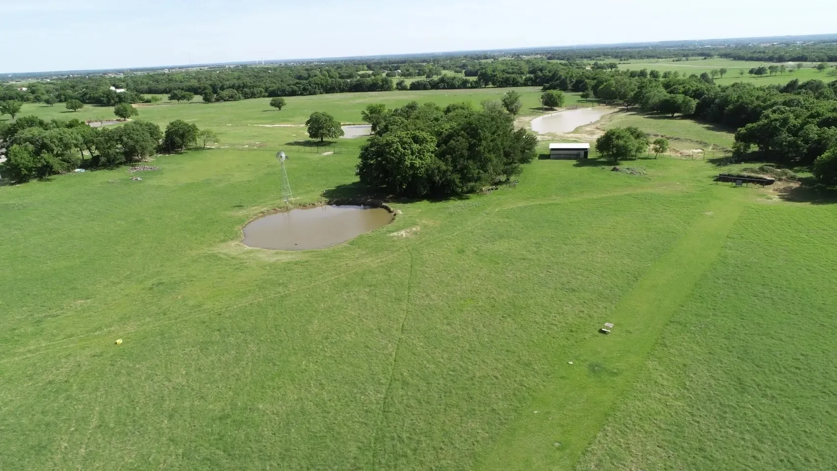 Single Family Residence For Sale in Wise County , 963 County Road 1340, Chico, Texas 76431, 3 Bedrooms, 2 Bathrooms, 3 Garage spaces, 3,760 Sqft, built in 1986, Price $915,000, mls#21266996, Real Estate Agent in Chico, Homes For Sale in Wise county, Homes For Sale in Chico, Realtor in Chico Texas, Real Estate Brokerage Independent Realty Texas, Luminita Cordes Realtor