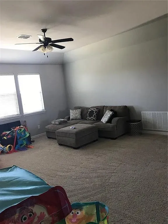 Single Family Residence For Rent in Parker County , 1616 Signature Drive, Weatherford, Texas 76087, 4 Bedroom, 4 Bathroom, 2 Garage spaces, 3,371 Sqft, built in 2015, mls#21273741, Real Estate Agent in Weatherford, Homes For Rent in Parker county, Homes For Rent in Weatherford, Realtor in Weatherford Texas, Real Estate Brokerage Independent Realty Texas, Luminita Cordes Realtor