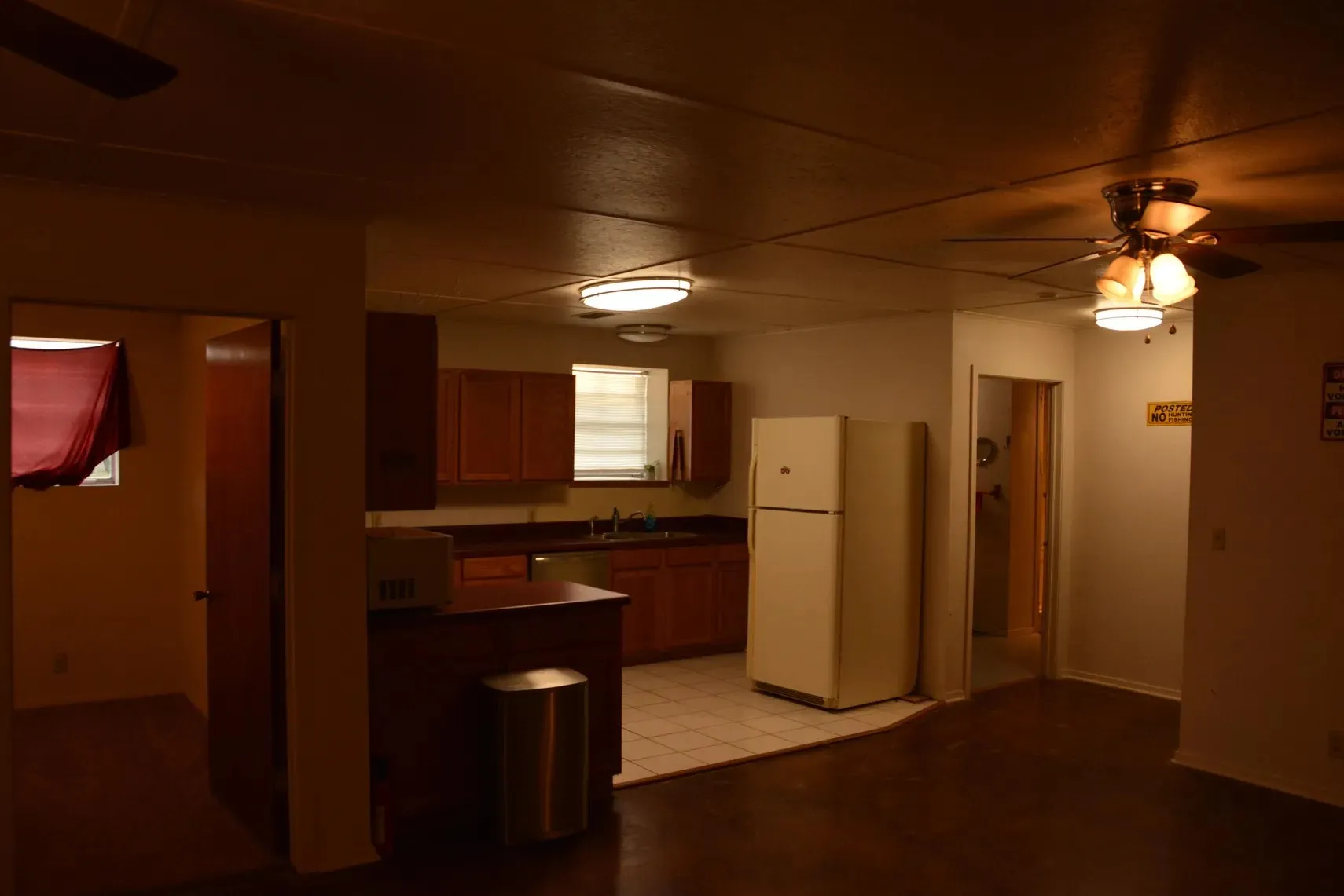 Single Family Residence For Sale in Wise County , 138 PR 3417, Bridgeport, Texas 76426, 3 Bedrooms, 2 Bathrooms, 3 Garage spaces, 1,750 Sqft, built in 1985, Price $1,900,000, mls#21267022, Real Estate Agent in Bridgeport, Homes For Sale in Wise county, Homes For Sale in Bridgeport, Realtor in Bridgeport Texas, Real Estate Brokerage Independent Realty Texas, Luminita Cordes Realtor