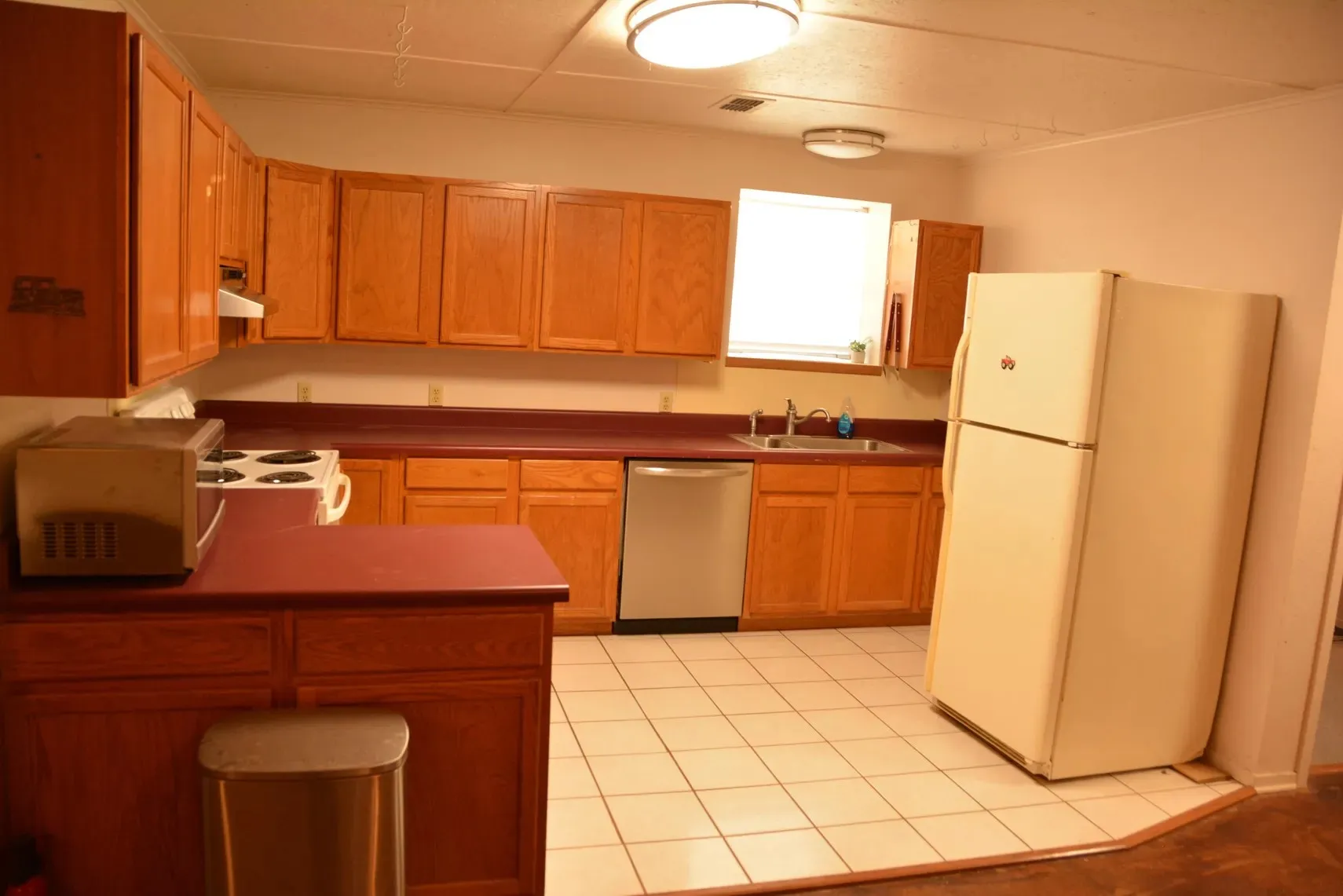 Single Family Residence For Sale in Wise County , 138 PR 3417, Bridgeport, Texas 76426, 3 Bedrooms, 2 Bathrooms, 3 Garage spaces, 1,750 Sqft, built in 1985, Price $1,900,000, mls#21267022, Real Estate Agent in Bridgeport, Homes For Sale in Wise county, Homes For Sale in Bridgeport, Realtor in Bridgeport Texas, Real Estate Brokerage Independent Realty Texas, Luminita Cordes Realtor
