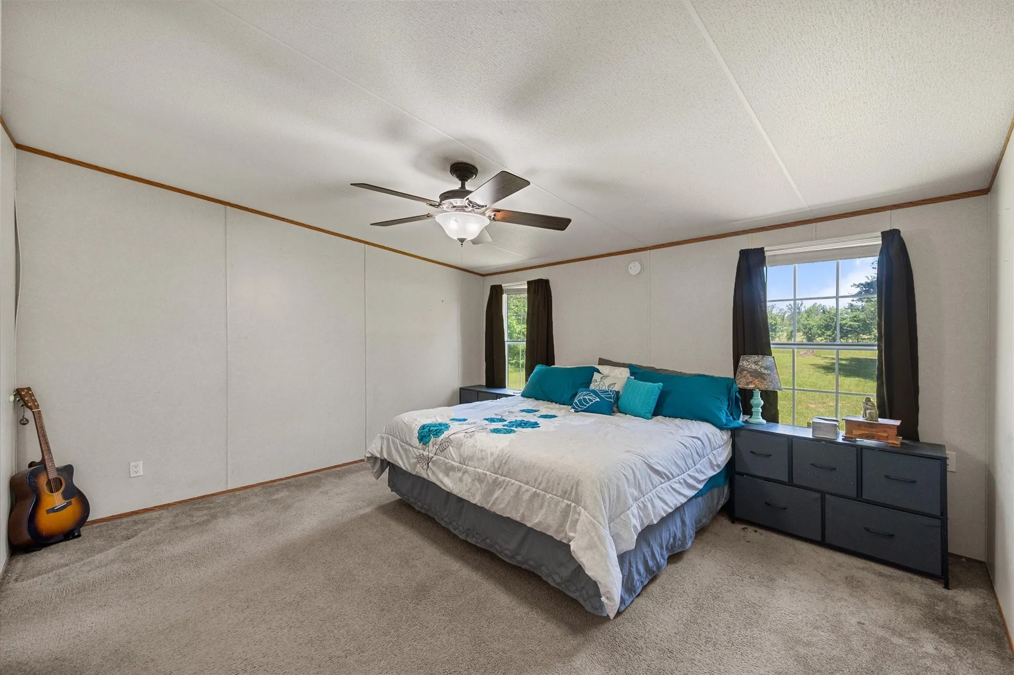 Mobile Home For Sale in Van Zandt County , 200 Private Road 5828, Fruitvale, Texas 75127, 5 Bedroom, 3 Bathroom, Garage spaces, 2,128 Sqft, built in 2005, mls#21260459, Real Estate Agent in Fruitvale, Homes For Sale in Van Zandt county, Homes For Sale in Fruitvale, Realtor in Fruitvale Texas, Real Estate Brokerage Independent Realty Texas, Luminita Cordes Realtor