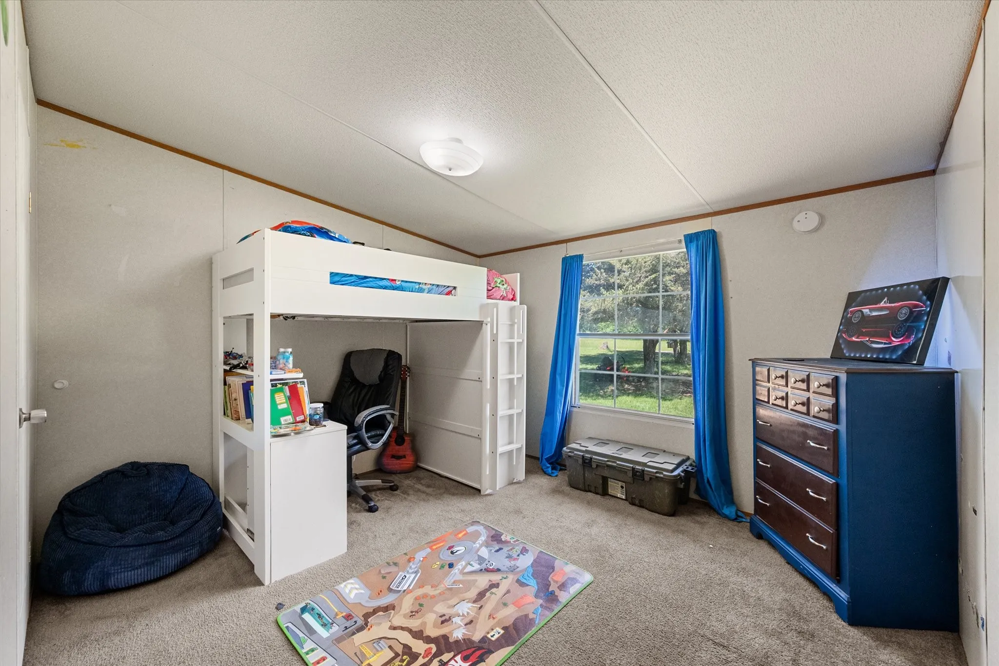 Mobile Home For Sale in Van Zandt County , 200 Private Road 5828, Fruitvale, Texas 75127, 5 Bedroom, 3 Bathroom, Garage spaces, 2,128 Sqft, built in 2005, mls#21260459, Real Estate Agent in Fruitvale, Homes For Sale in Van Zandt county, Homes For Sale in Fruitvale, Realtor in Fruitvale Texas, Real Estate Brokerage Independent Realty Texas, Luminita Cordes Realtor
