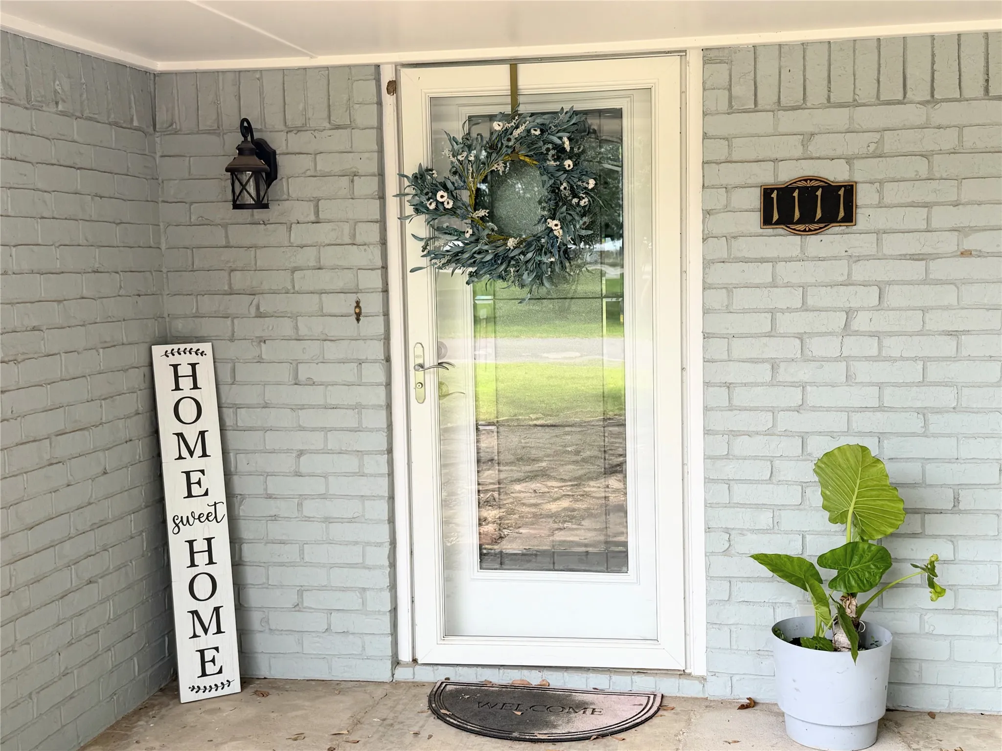 Single Family Residence For Sale in Limestone County , 1111 Joel Street, Groesbeck, Texas 76642, 3 Bedrooms, 2 Bathrooms, 2 Garage spaces, 1,830 Sqft, built in 1981, Price $285,500, mls#21260660, Real Estate Agent in Groesbeck, Homes For Sale in Limestone county, Homes For Sale in Groesbeck, Realtor in Groesbeck Texas, Real Estate Brokerage Independent Realty Texas, Luminita Cordes Realtor