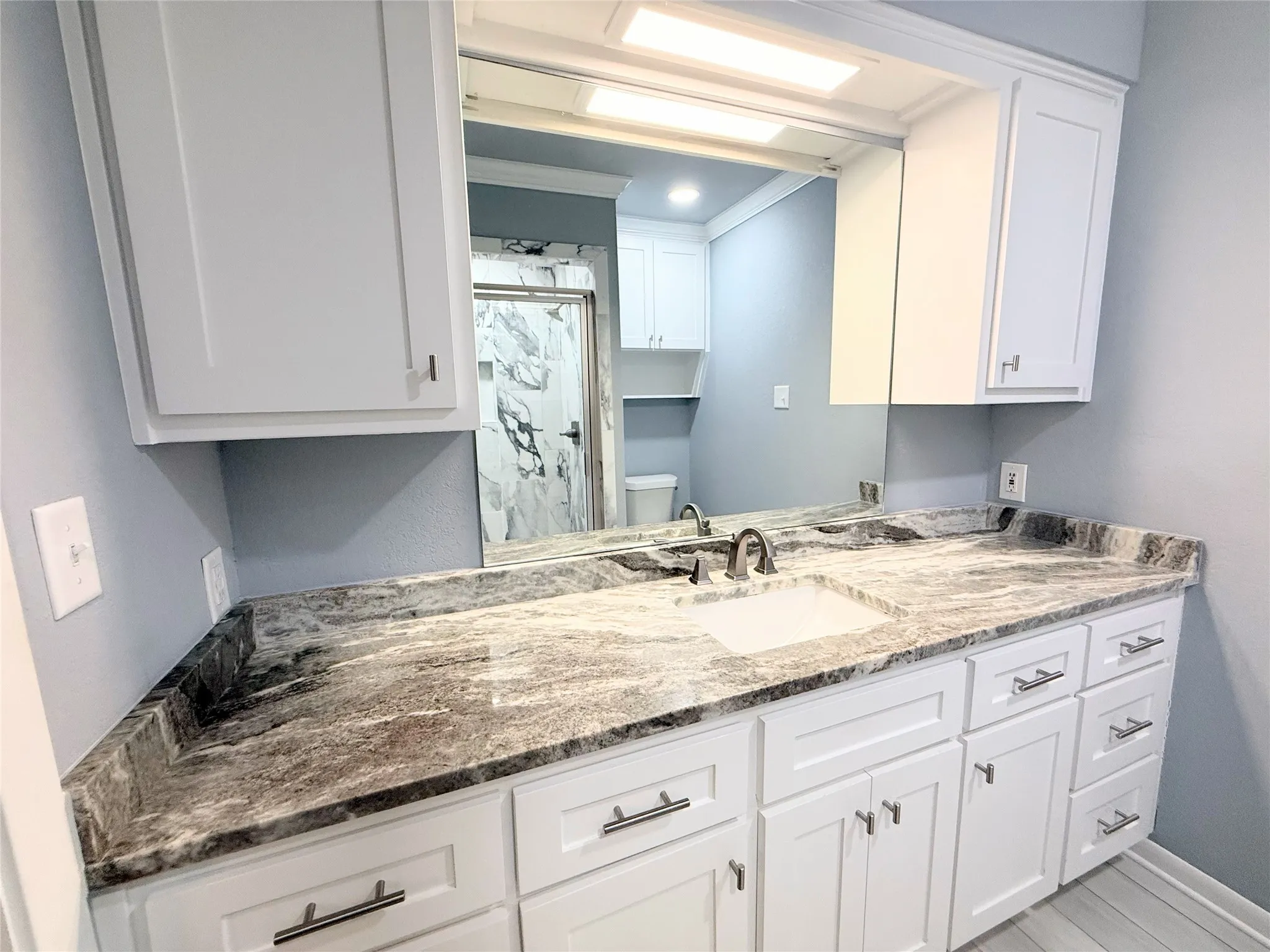 Single Family Residence For Sale in Limestone County , 1111 Joel Street, Groesbeck, Texas 76642, 3 Bedrooms, 2 Bathrooms, 2 Garage spaces, 1,830 Sqft, built in 1981, Price $285,500, mls#21260660, Real Estate Agent in Groesbeck, Homes For Sale in Limestone county, Homes For Sale in Groesbeck, Realtor in Groesbeck Texas, Real Estate Brokerage Independent Realty Texas, Luminita Cordes Realtor