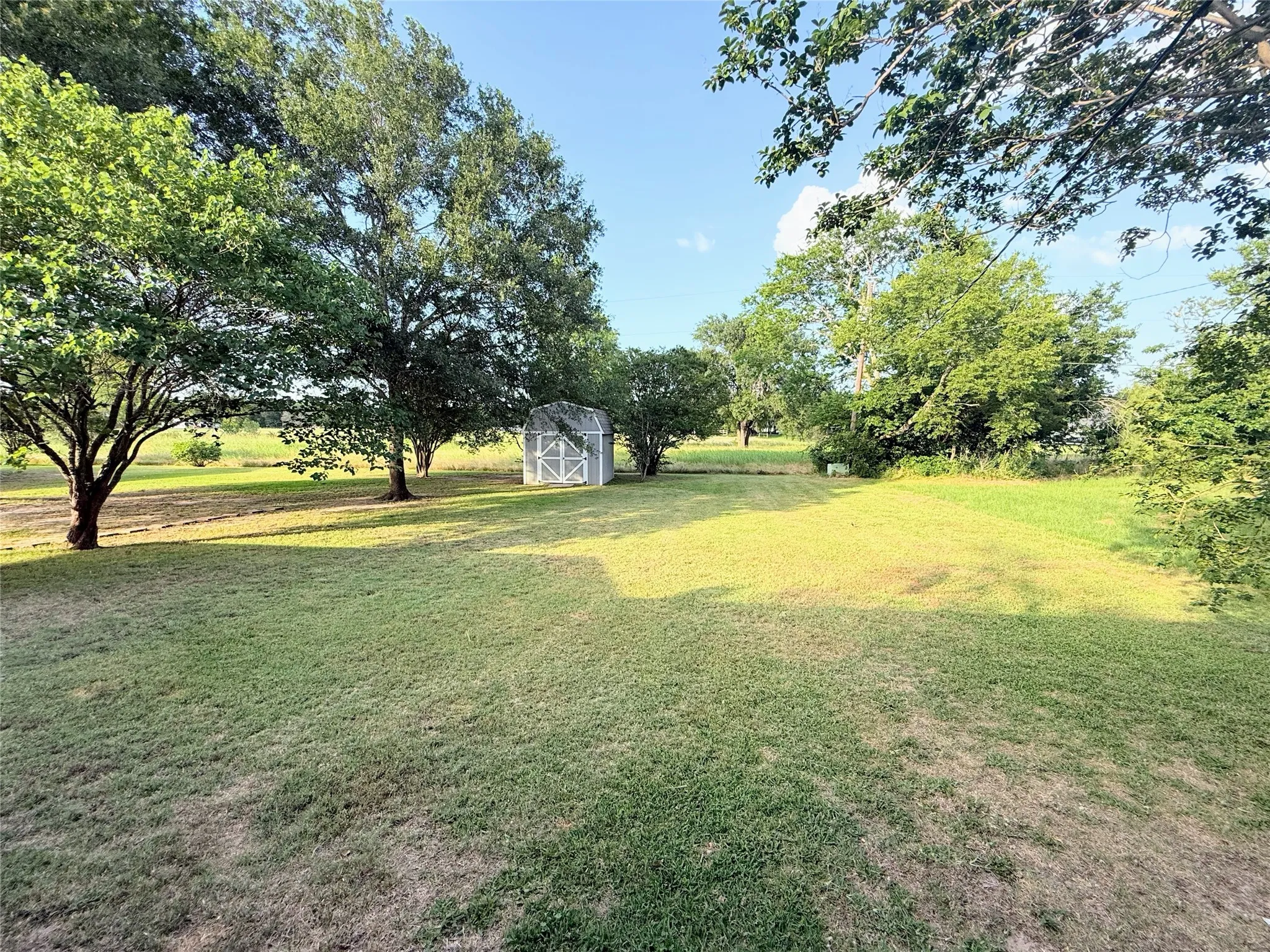 Single Family Residence For Sale in Limestone County , 1111 Joel Street, Groesbeck, Texas 76642, 3 Bedrooms, 2 Bathrooms, 2 Garage spaces, 1,830 Sqft, built in 1981, Price $285,500, mls#21260660, Real Estate Agent in Groesbeck, Homes For Sale in Limestone county, Homes For Sale in Groesbeck, Realtor in Groesbeck Texas, Real Estate Brokerage Independent Realty Texas, Luminita Cordes Realtor