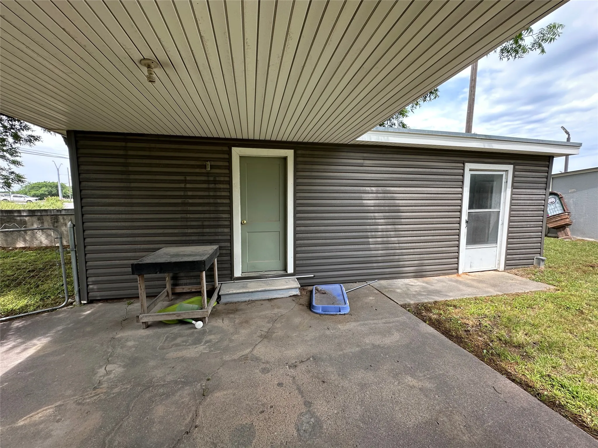 Single Family Residence For Sale in Comanche County , 7350 Highway 67 377N, Comanche, Texas 76442, 3 Bedroom, 2 Bathroom, Garage spaces, 1,460 Sqft, built in 1958, mls#21273777, Real Estate Agent in Comanche, Homes For Sale in Comanche county, Homes For Sale in Comanche, Realtor in Comanche Texas, Real Estate Brokerage Independent Realty Texas, Luminita Cordes Realtor