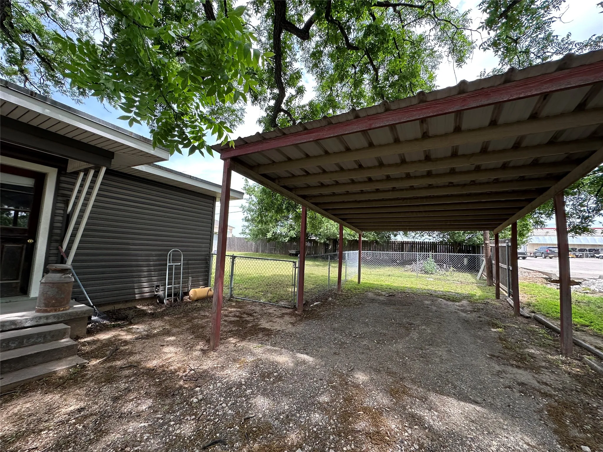 Single Family Residence For Sale in Comanche County , 7350 Highway 67 377N, Comanche, Texas 76442, 3 Bedroom, 2 Bathroom, Garage spaces, 1,460 Sqft, built in 1958, mls#21273777, Real Estate Agent in Comanche, Homes For Sale in Comanche county, Homes For Sale in Comanche, Realtor in Comanche Texas, Real Estate Brokerage Independent Realty Texas, Luminita Cordes Realtor