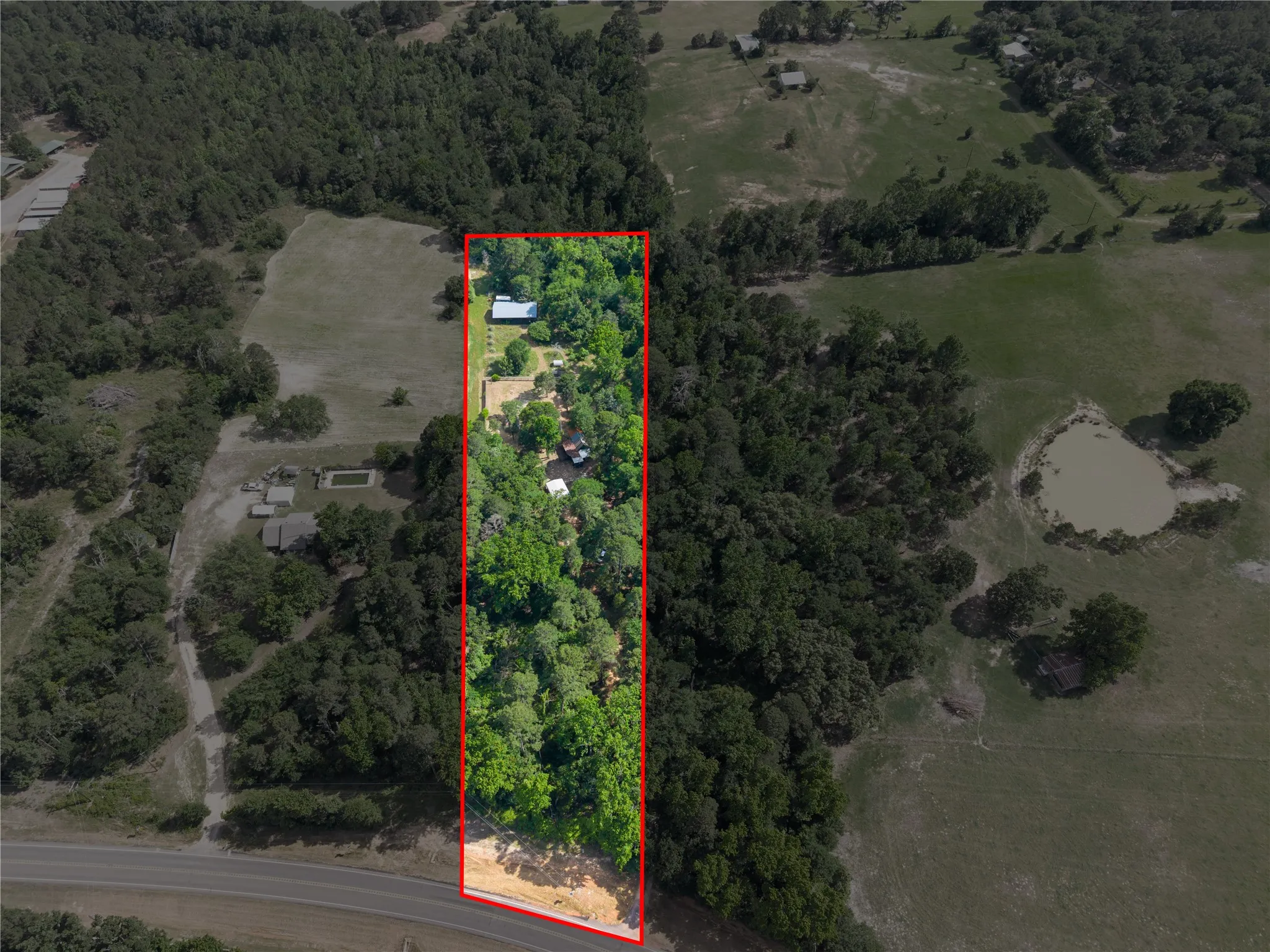 Single Family Residence For Sale in Van Zandt County , 11314 FM 279, Chandler, Texas 75758, 1 Bedroom, 1 Bathroom, Garage spaces, 1,018 Sqft, built in 1967, mls#21273680, Real Estate Agent in Chandler, Homes For Sale in Van Zandt county, Homes For Sale in Chandler, Realtor in Chandler Texas, Real Estate Brokerage Independent Realty Texas, Luminita Cordes Realtor
