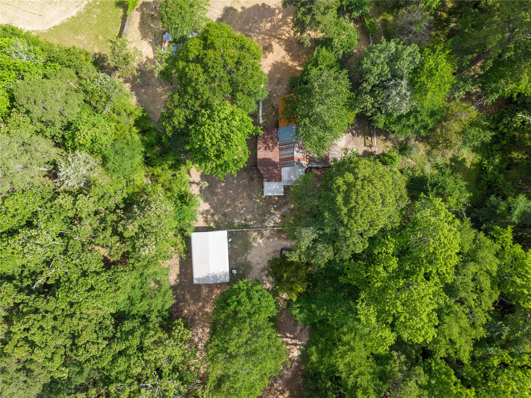 Single Family Residence For Sale in Van Zandt County , 11314 FM 279, Chandler, Texas 75758, 1 Bedroom, 1 Bathroom, Garage spaces, 1,018 Sqft, built in 1967, mls#21273680, Real Estate Agent in Chandler, Homes For Sale in Van Zandt county, Homes For Sale in Chandler, Realtor in Chandler Texas, Real Estate Brokerage Independent Realty Texas, Luminita Cordes Realtor