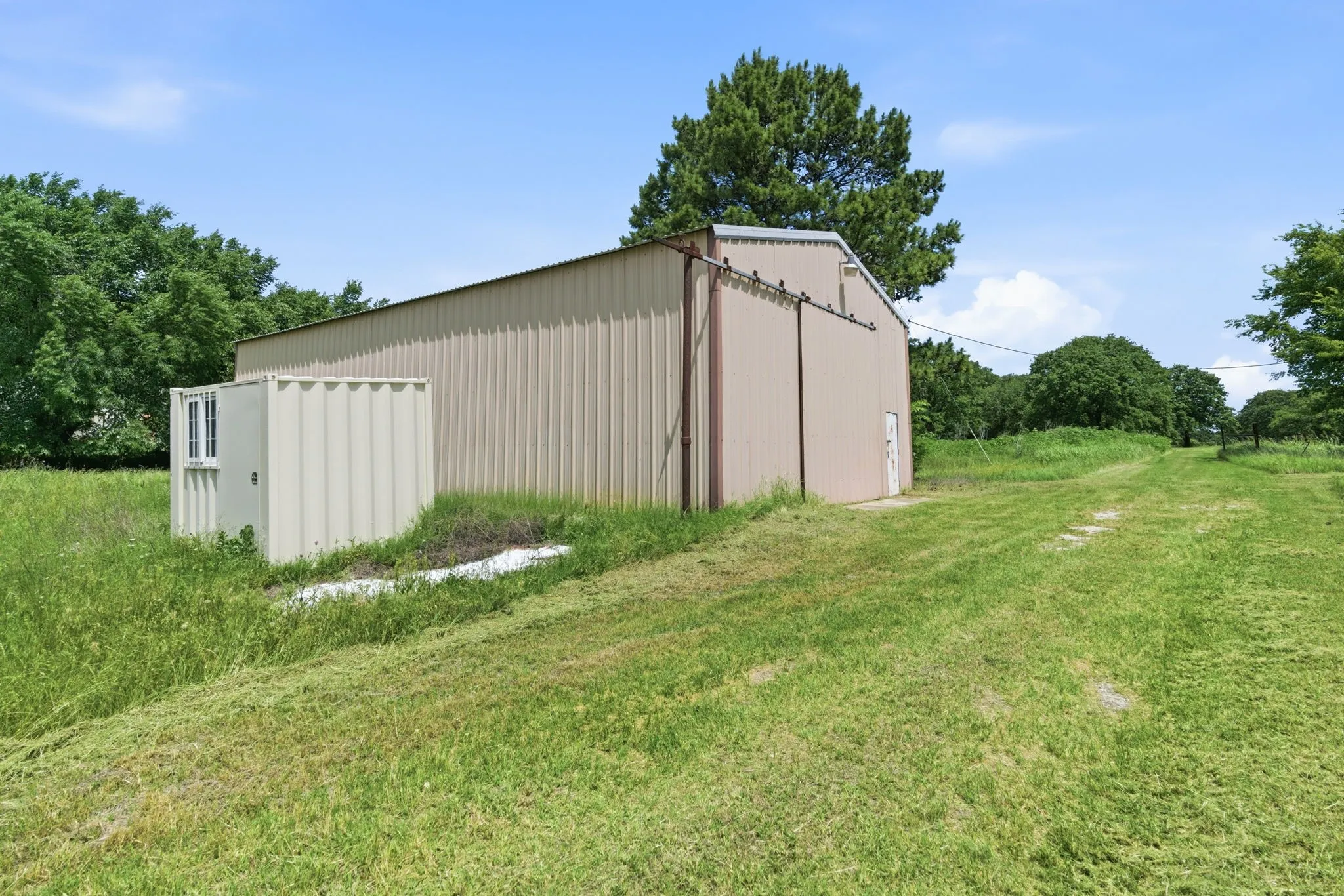 Retail For Sale in Parker County , 3523 E Highway 199 C, Springtown, Texas 76082, 0, 0, Garage spaces, 0 Sqft, built in 1985, mls#21273787, Real Estate Agent in Springtown, Homes For Sale in Parker county, Homes For Sale in Springtown, Realtor in Springtown Texas, Real Estate Brokerage Independent Realty Texas, Luminita Cordes Realtor