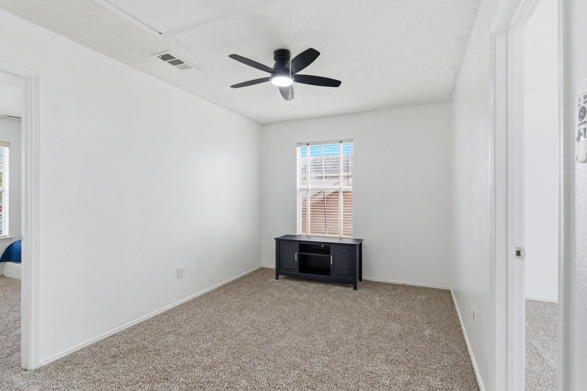 2nd living upstairs