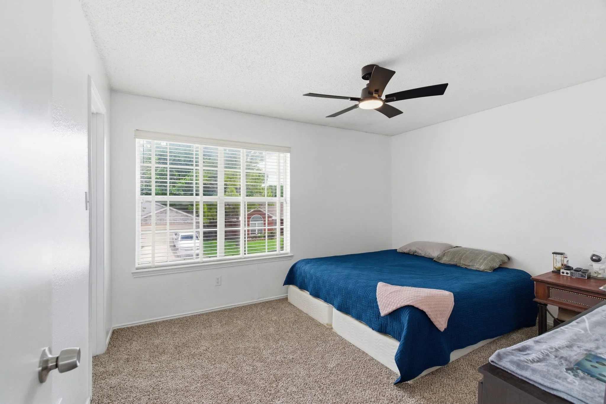 3rd larger bedroom