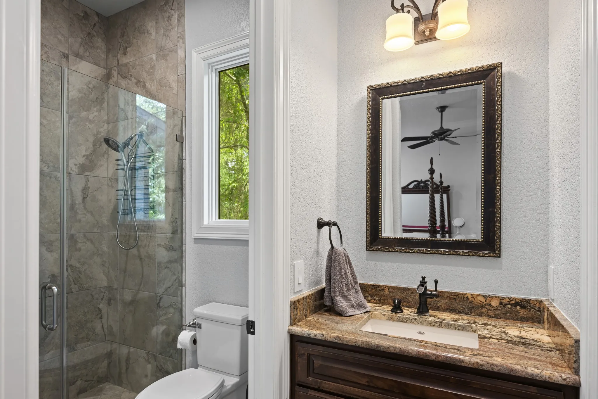 Single Family Residence For Sale in Wood County , 4354 S Fm 2869, Hawkins, Texas 75765, 3 Bedrooms, 4 Bathrooms, 3 Garage spaces, 4,940 Sqft, built in 2017, Price $1,190,000, mls#21273837, Real Estate Agent in Hawkins, Homes For Sale in Wood county, Homes For Sale in Hawkins, Realtor in Hawkins Texas, Real Estate Brokerage Independent Realty Texas, Luminita Cordes Realtor