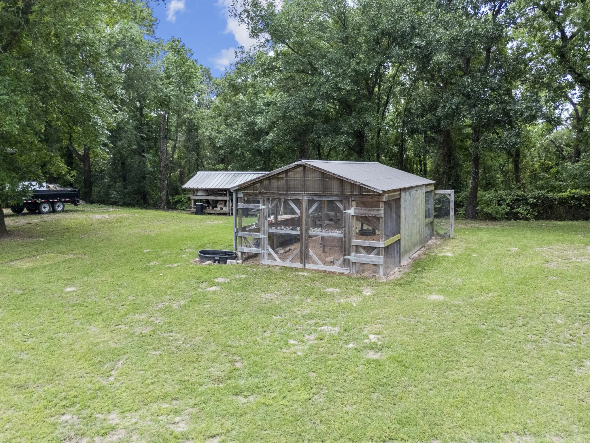 Single Family Residence For Sale in Wood County , 4354 S Fm 2869, Hawkins, Texas 75765, 3 Bedrooms, 4 Bathrooms, 3 Garage spaces, 4,940 Sqft, built in 2017, Price $1,190,000, mls#21273837, Real Estate Agent in Hawkins, Homes For Sale in Wood county, Homes For Sale in Hawkins, Realtor in Hawkins Texas, Real Estate Brokerage Independent Realty Texas, Luminita Cordes Realtor