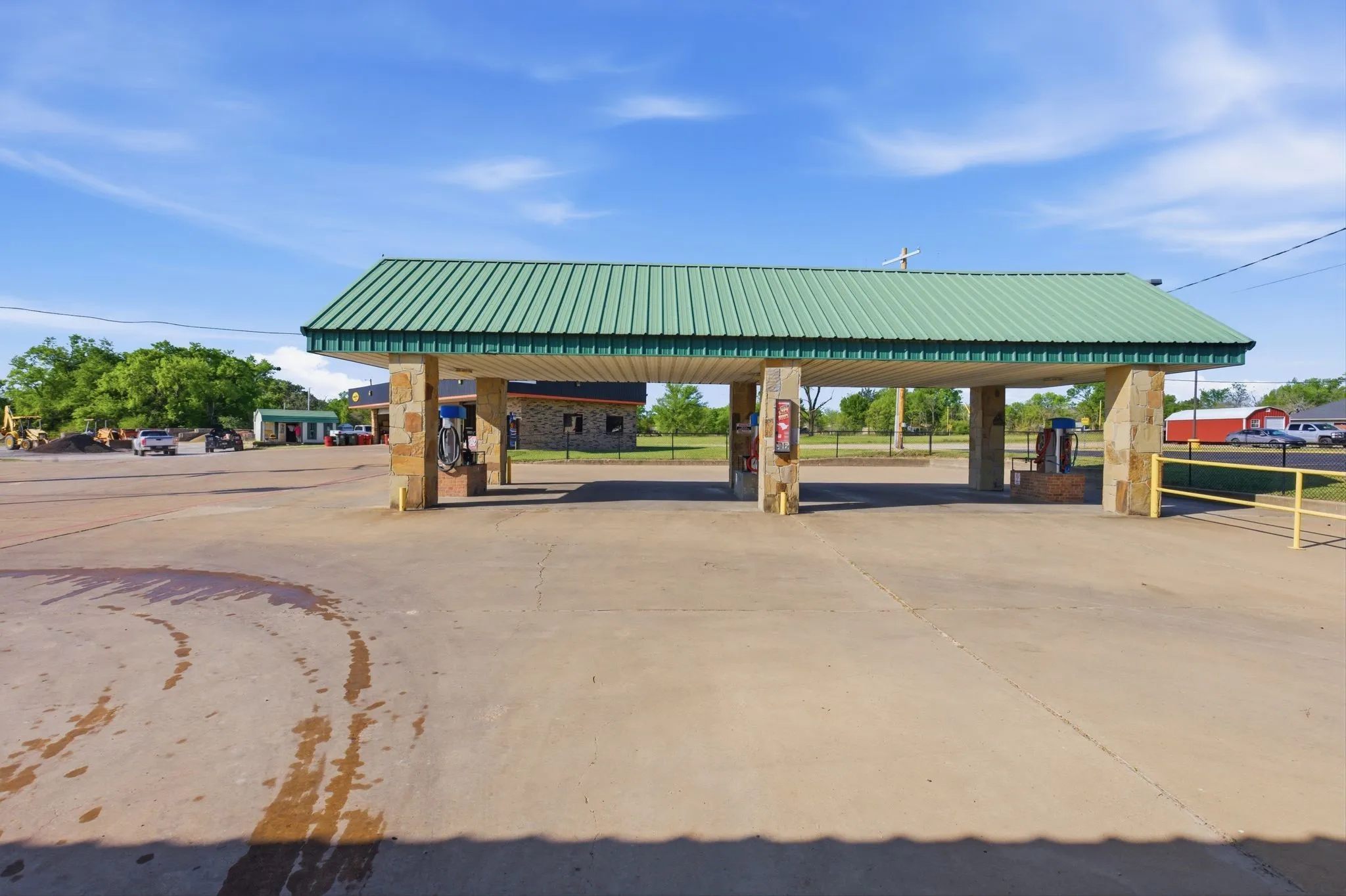 Business For Sale in Rains County , 315 W Lennon, Emory, Texas 75440, 0, 0, Garage spaces, 0 Sqft, built in 1986, mls#21273877, Real Estate Agent in Emory, Homes For Sale in Rains county, Homes For Sale in Emory, Realtor in Emory Texas, Real Estate Brokerage Independent Realty Texas, Luminita Cordes Realtor