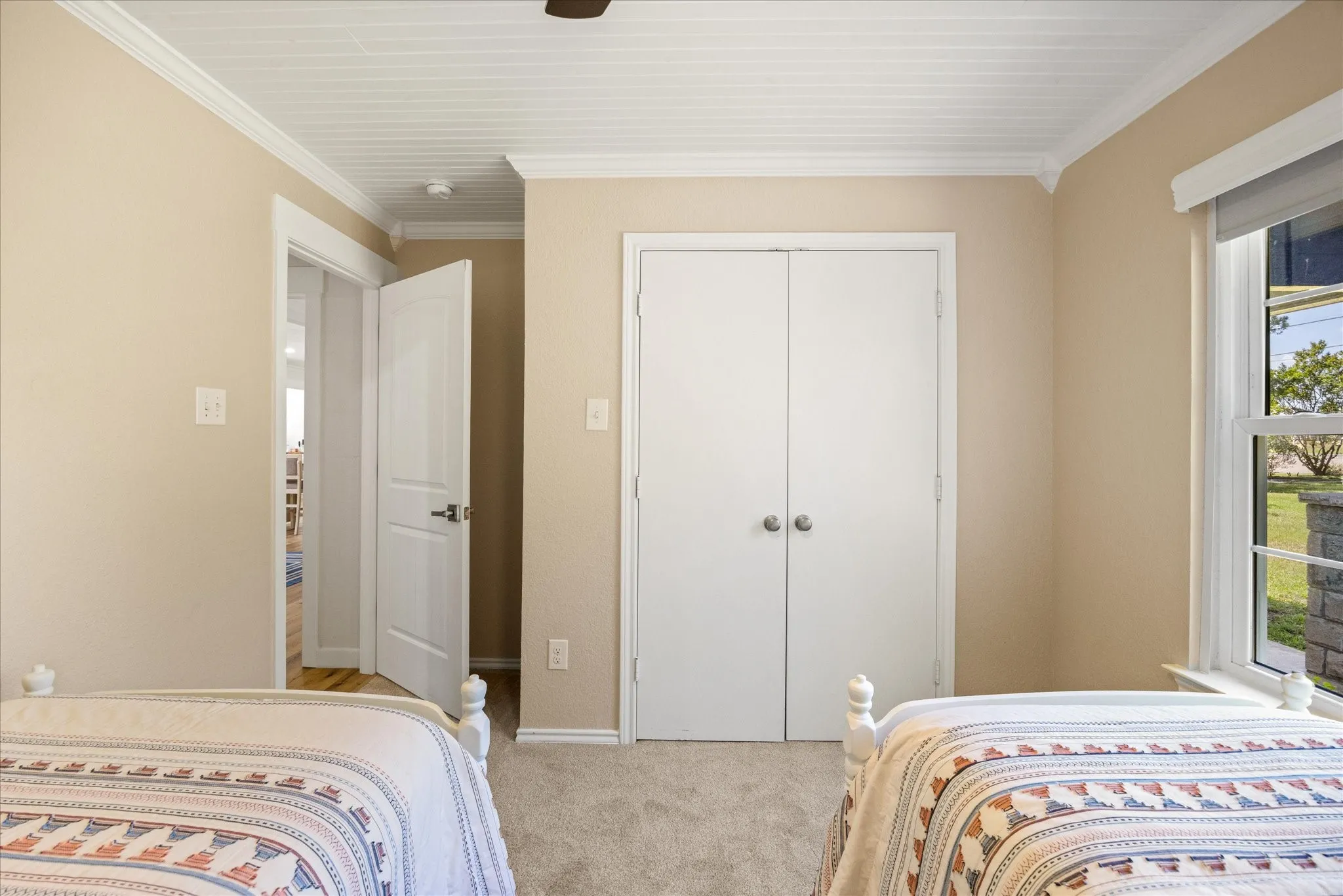 Single Family Residence For Sale in Hood County , 3818 Mambrino Highway, Granbury, Texas 76048, 4 Bedroom, 3 Bathroom, 2 Garage spaces, 2,387 Sqft, built in 1993, mls#21266056, Real Estate Agent in Granbury, Homes For Sale in Hood county, Homes For Sale in Granbury, Realtor in Granbury Texas, Real Estate Brokerage Independent Realty Texas, Luminita Cordes Realtor