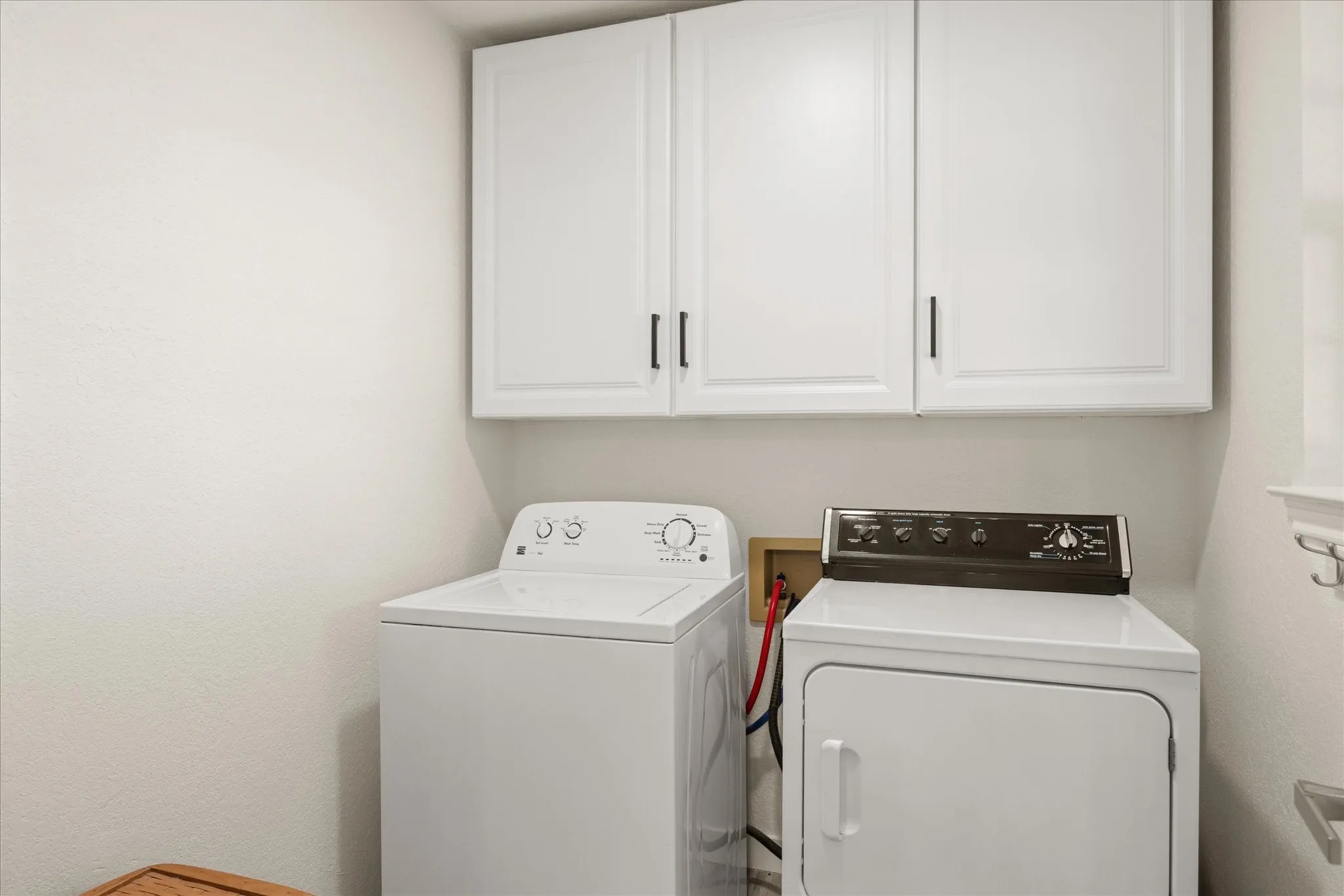 Single Family Residence For Sale in Hood County , 3818 Mambrino Highway, Granbury, Texas 76048, 4 Bedroom, 3 Bathroom, 2 Garage spaces, 2,387 Sqft, built in 1993, mls#21266056, Real Estate Agent in Granbury, Homes For Sale in Hood county, Homes For Sale in Granbury, Realtor in Granbury Texas, Real Estate Brokerage Independent Realty Texas, Luminita Cordes Realtor