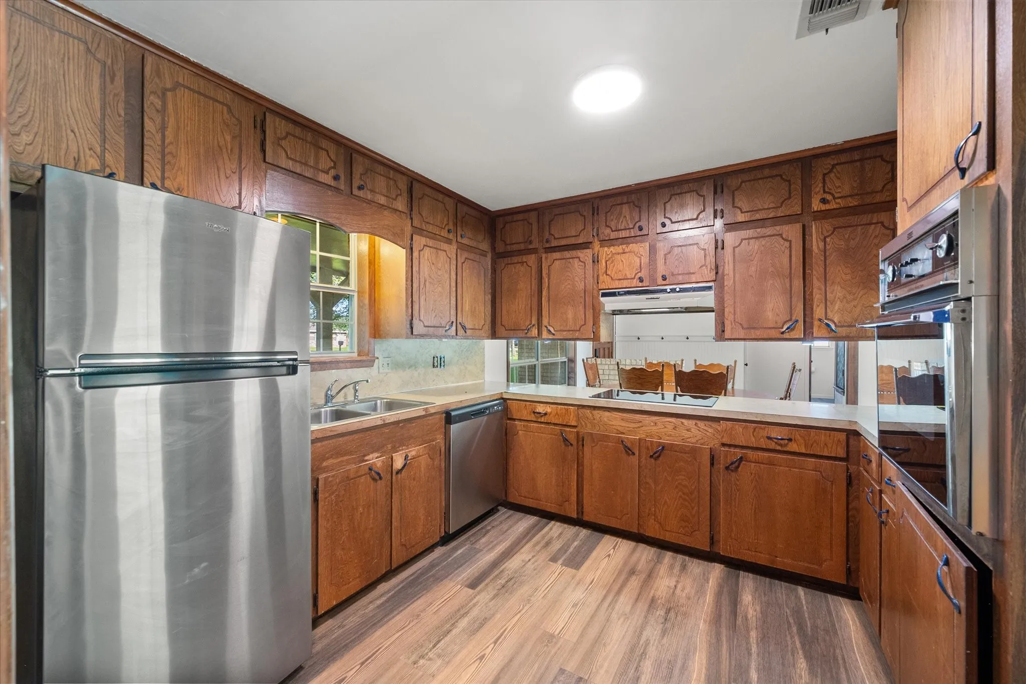 Single Family Residence For Sale in Freestone County , 824 Stardust Lane, Fairfield, Texas 75840, 3 Bedroom, 2 Bathroom, 2 Garage spaces, 1,717 Sqft, built in 1975, mls#21272225, Real Estate Agent in Fairfield, Homes For Sale in Freestone county, Homes For Sale in Fairfield, Realtor in Fairfield Texas, Real Estate Brokerage Independent Realty Texas, Luminita Cordes Realtor