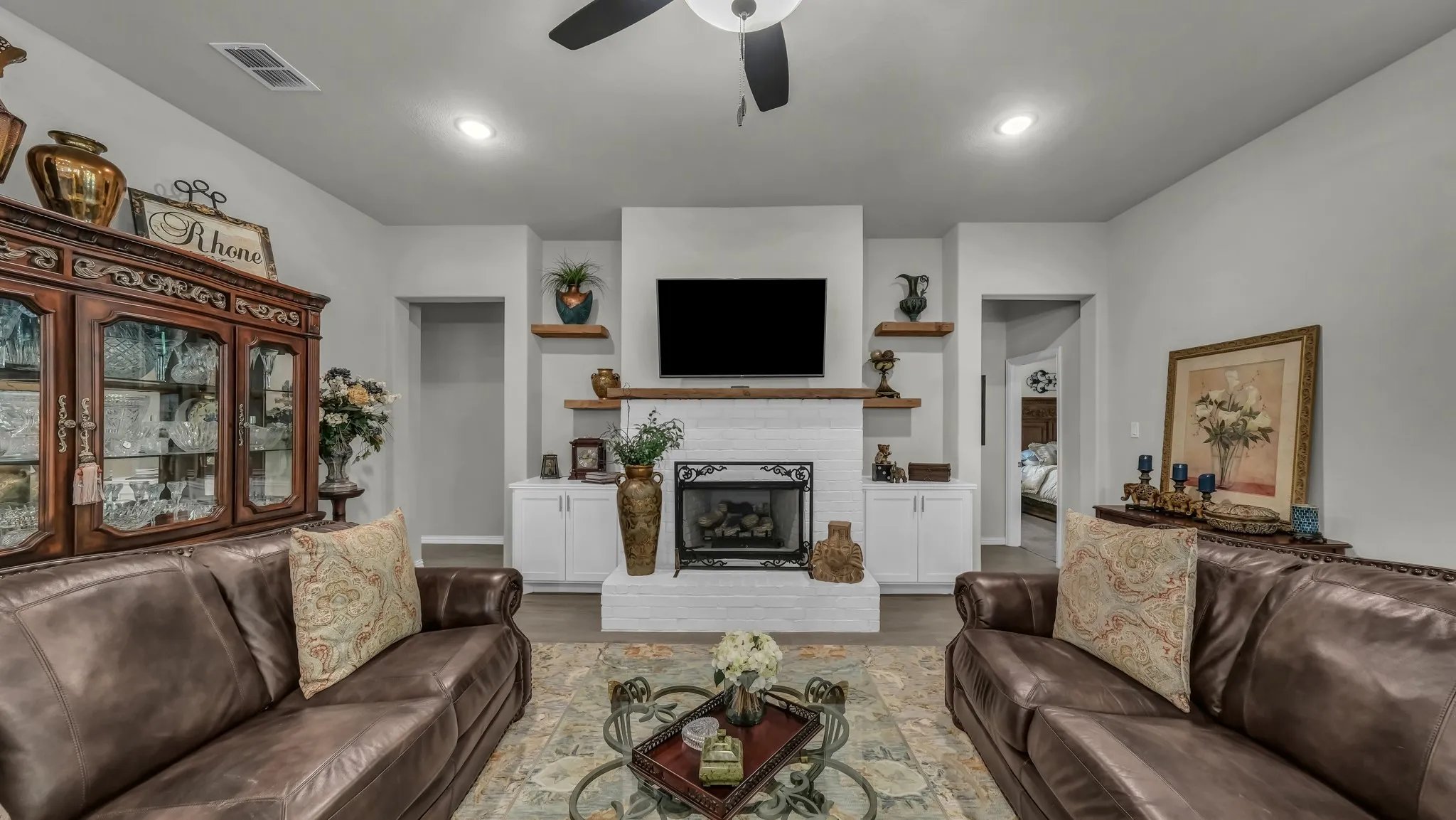 Single Family Residence For Sale in Parker County , 330 Timbers Circle, Poolville, Texas 76487, 4 Bedroom, 3 Bathroom, 2 Garage spaces, 2,459 Sqft, built in 2021, mls#21273288, Real Estate Agent in Poolville, Homes For Sale in Parker county, Homes For Sale in Poolville, Realtor in Poolville Texas, Real Estate Brokerage Independent Realty Texas, Luminita Cordes Realtor