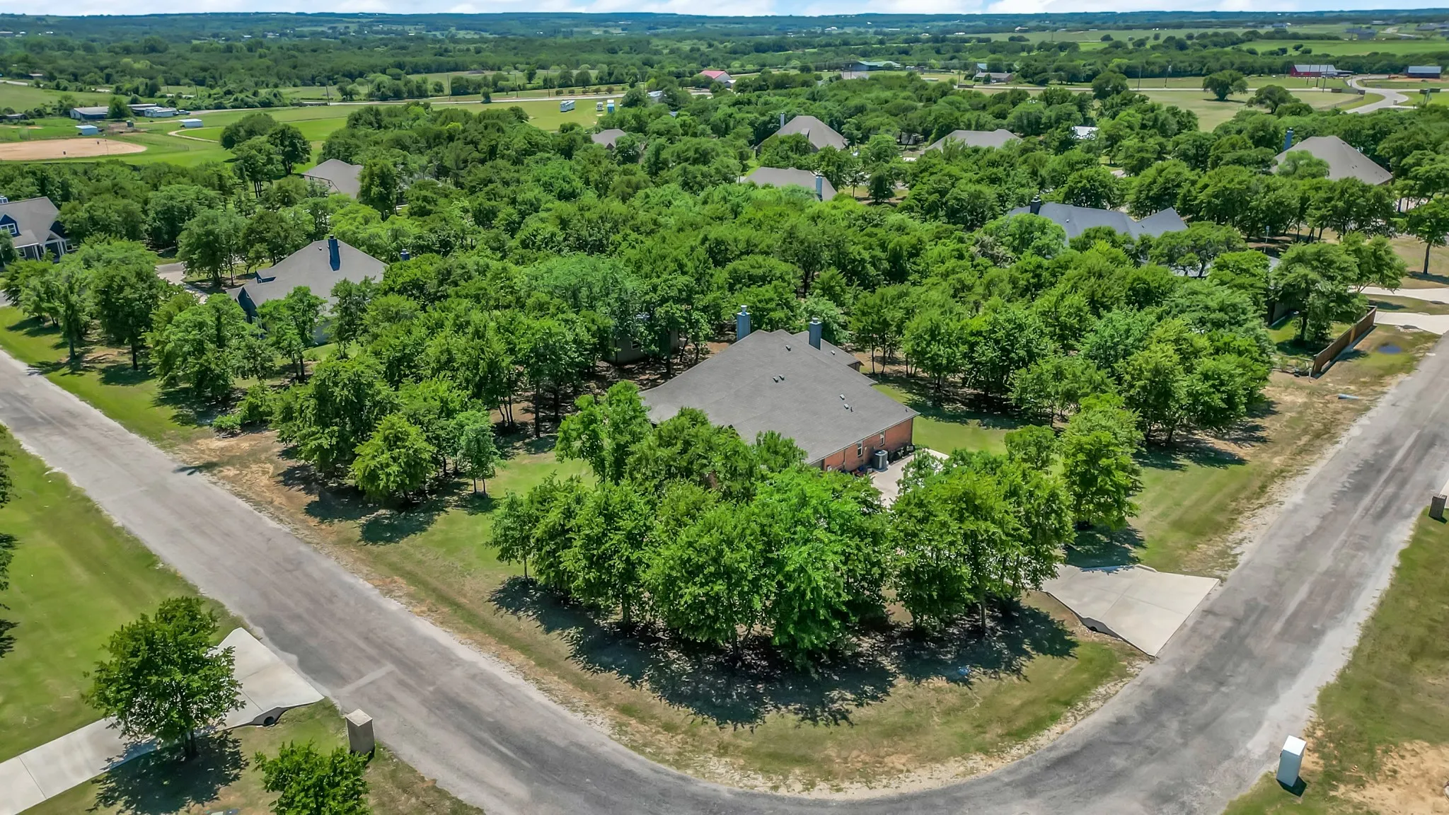 Single Family Residence For Sale in Parker County , 330 Timbers Circle, Poolville, Texas 76487, 4 Bedroom, 3 Bathroom, 2 Garage spaces, 2,459 Sqft, built in 2021, mls#21273288, Real Estate Agent in Poolville, Homes For Sale in Parker county, Homes For Sale in Poolville, Realtor in Poolville Texas, Real Estate Brokerage Independent Realty Texas, Luminita Cordes Realtor