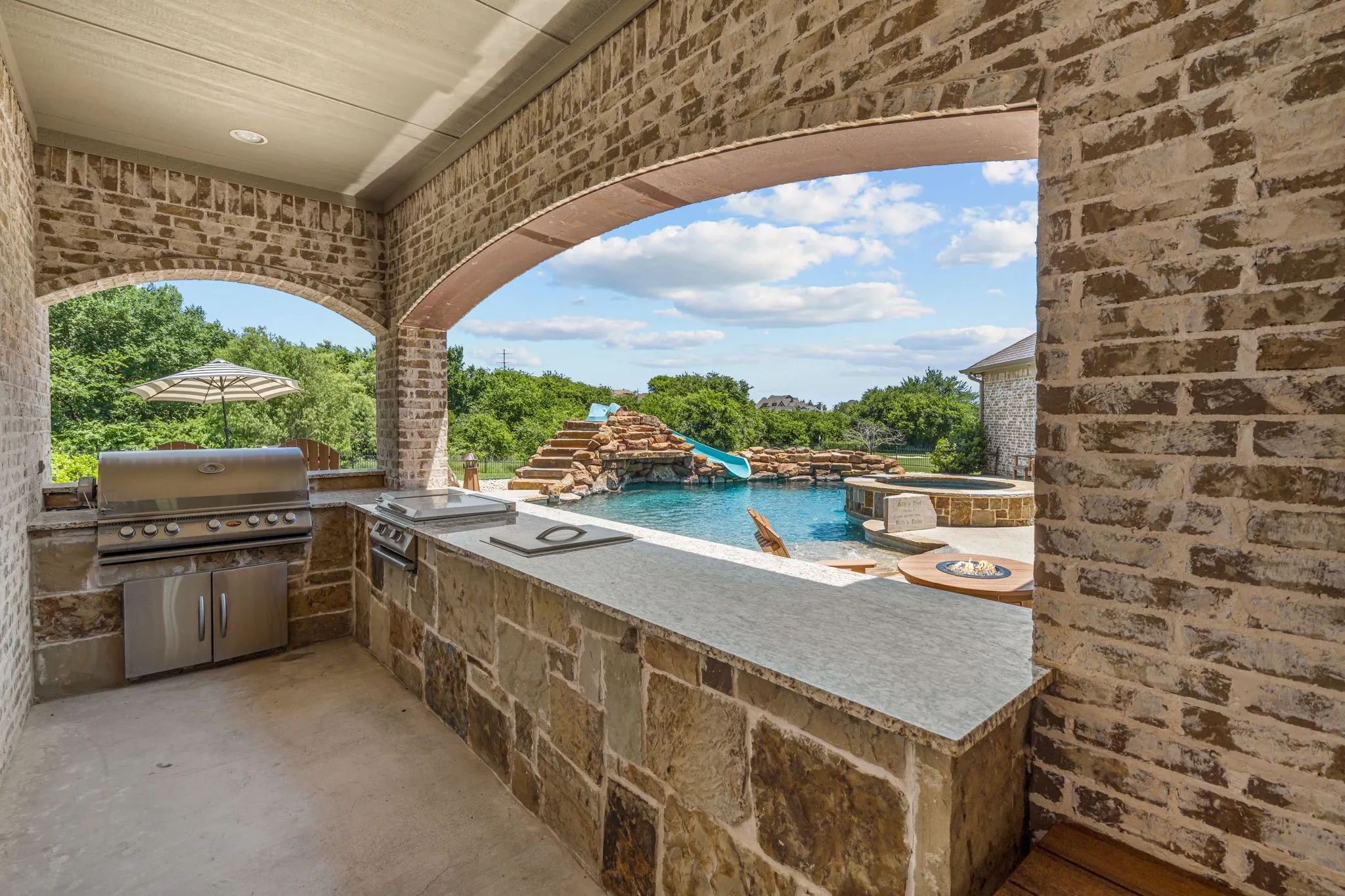 Single Family Residence For Sale in Tarrant County , 7809 Bella Flora Drive, Fort Worth, Texas 76126, 4 Bedroom, 4 Bathroom, 3 Garage spaces, 3,972 Sqft, built in 2015, Price $1,150,000, mls#21273816, Real Estate Agent in Fort Worth, Homes For Sale in Tarrant county, Homes For Sale in Fort Worth, Realtor in Fort Worth Texas, Real Estate Brokerage Independent Realty Texas, Luminita Cordes Realtor