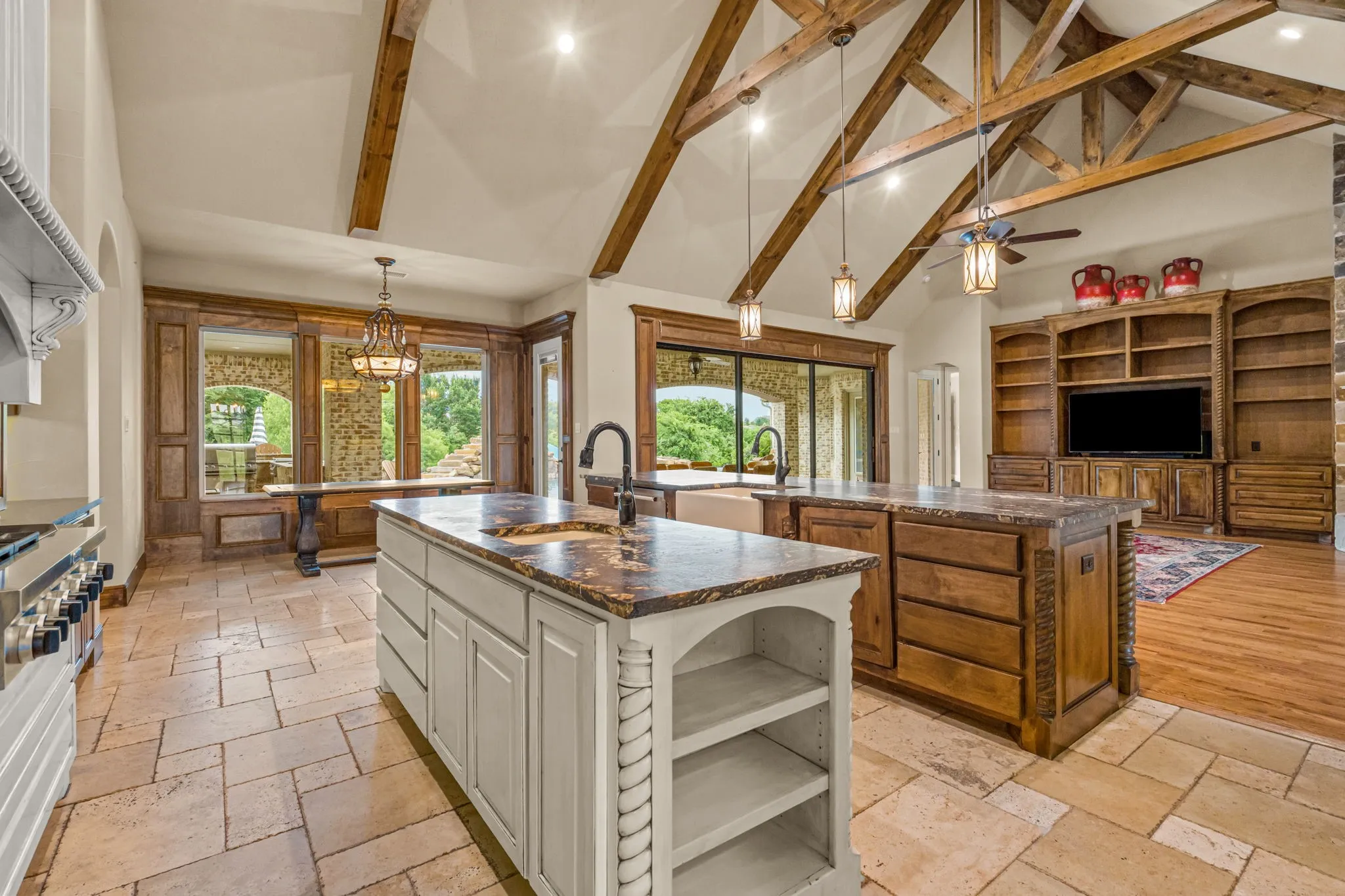 Single Family Residence For Sale in Tarrant County , 7809 Bella Flora Drive, Fort Worth, Texas 76126, 4 Bedroom, 4 Bathroom, 3 Garage spaces, 3,972 Sqft, built in 2015, Price $1,150,000, mls#21273816, Real Estate Agent in Fort Worth, Homes For Sale in Tarrant county, Homes For Sale in Fort Worth, Realtor in Fort Worth Texas, Real Estate Brokerage Independent Realty Texas, Luminita Cordes Realtor