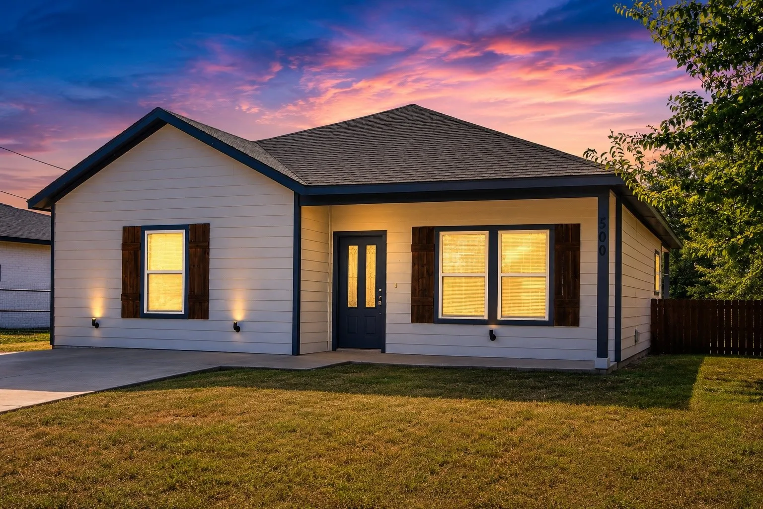 Single Family Residence For Sale in Hopkins County , 500 Como, Sulphur Springs, Texas 75482, 3 Bedroom, 2 Bathroom, Garage spaces, 1,242 Sqft, built in 2023, mls#21268489, Real Estate Agent in Sulphur Springs, Homes For Sale in Hopkins county, Homes For Sale in Sulphur Springs, Realtor in Sulphur Springs Texas, Real Estate Brokerage Independent Realty Texas, Luminita Cordes Realtor