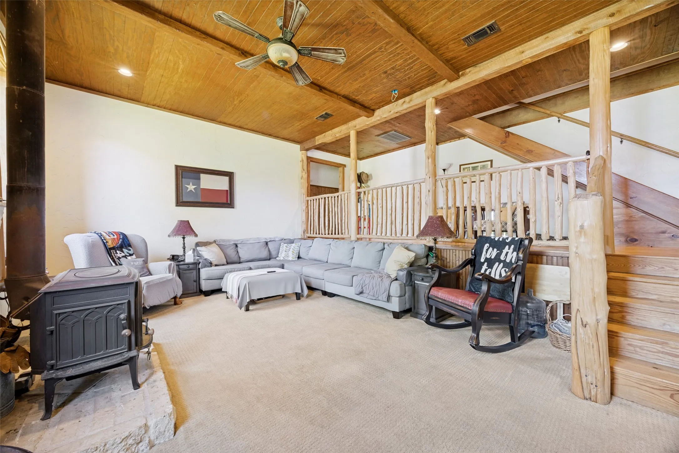 Single Family Residence For Sale in Fannin County , 744 County Road 4910, Trenton, Texas 75490, 3 Bedrooms, 3 Bathrooms, Garage spaces, 2,449 Sqft, built in 2005, Price $625,000, mls#21273938, Real Estate Agent in Trenton, Homes For Sale in Fannin county, Homes For Sale in Trenton, Realtor in Trenton Texas, Real Estate Brokerage Independent Realty Texas, Luminita Cordes Realtor