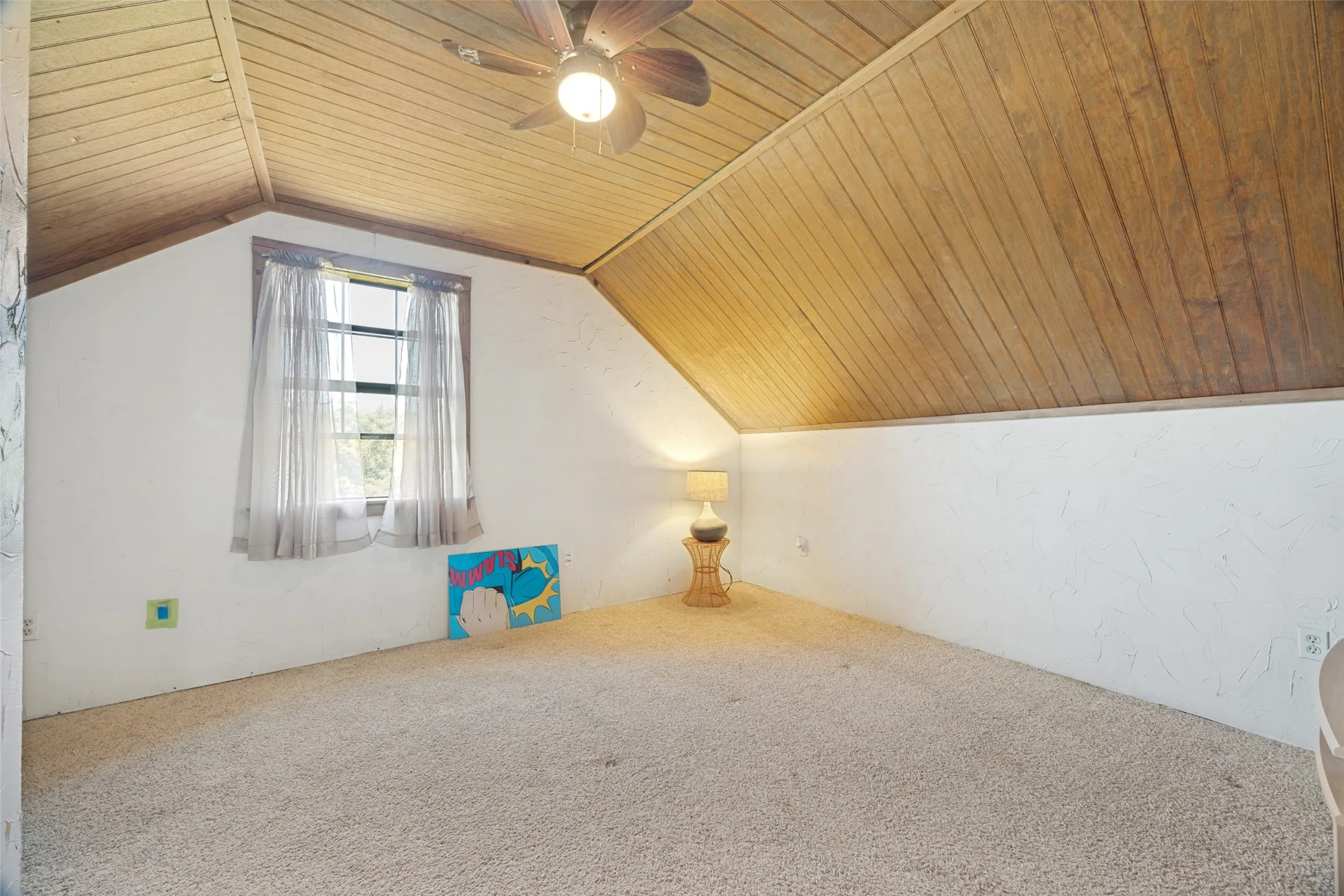 Single Family Residence For Sale in Fannin County , 744 County Road 4910, Trenton, Texas 75490, 3 Bedrooms, 3 Bathrooms, Garage spaces, 2,449 Sqft, built in 2005, Price $625,000, mls#21273938, Real Estate Agent in Trenton, Homes For Sale in Fannin county, Homes For Sale in Trenton, Realtor in Trenton Texas, Real Estate Brokerage Independent Realty Texas, Luminita Cordes Realtor