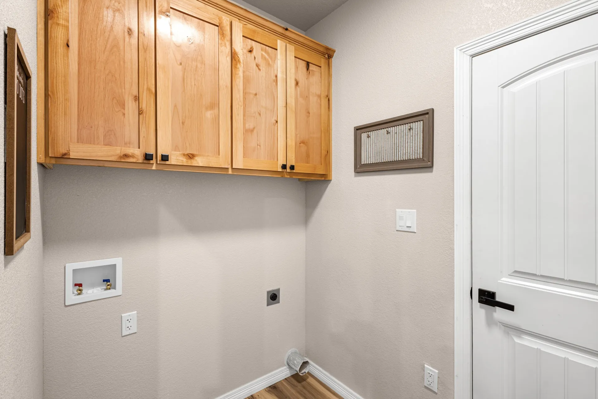 Single Family Residence For Sale in Montague County , 1446 Faulkner Road, Sunset, Texas 76270, 3 Bedroom, 2 Bathroom, 2 Garage spaces, 1,592 Sqft, built in 2026, mls#21273965, Real Estate Agent in Sunset, Homes For Sale in Montague county, Homes For Sale in Sunset, Realtor in Sunset Texas, Real Estate Brokerage Independent Realty Texas, Luminita Cordes Realtor