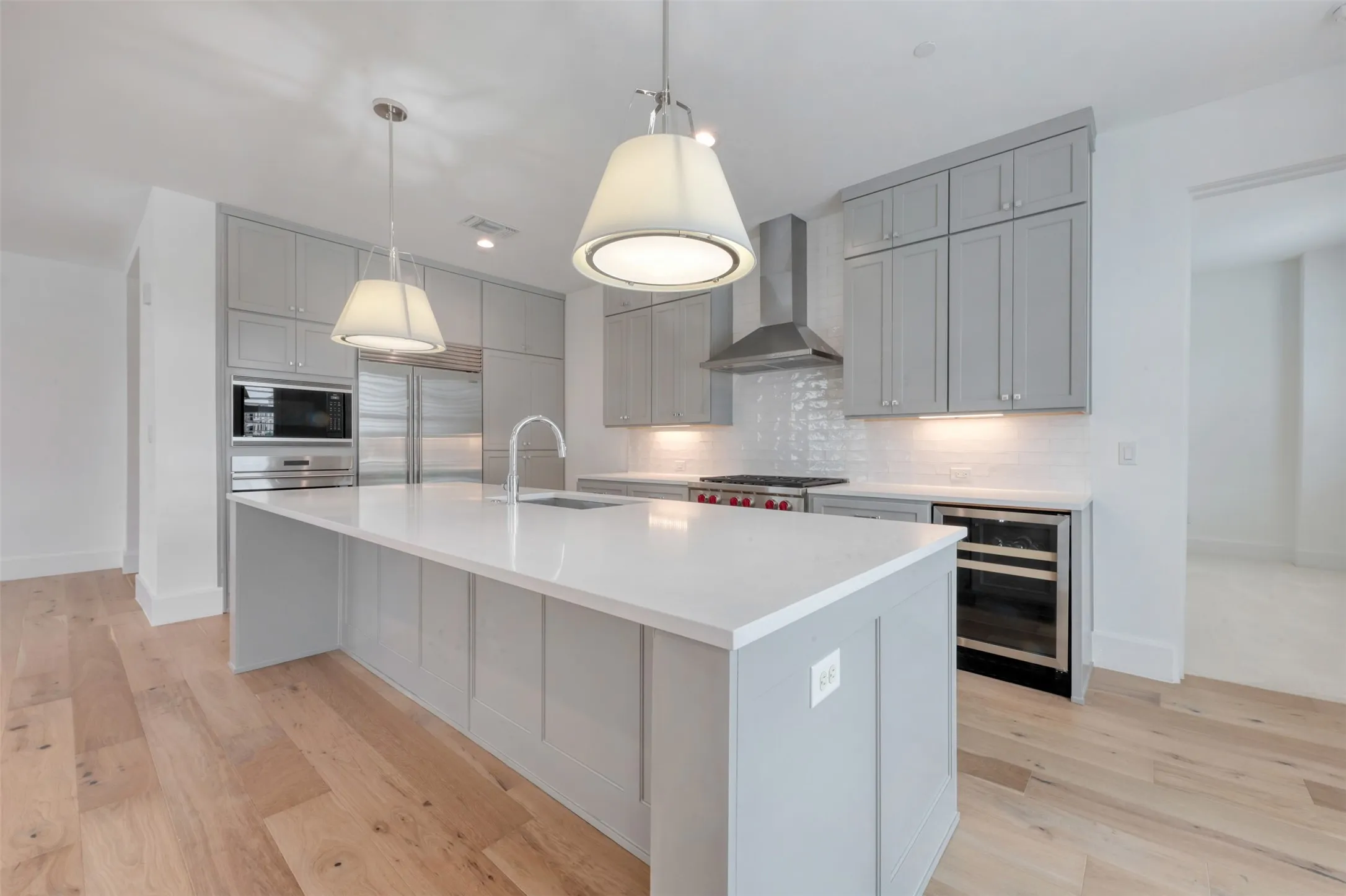 Condominium For Sale in Denton County , 5270 Town and Country Boulevard 111, Frisco, Texas 75034, 2 Bedrooms, 3 Bathrooms, 2 Garage spaces, 2,513 Sqft, built in 2019, Price $995,000, mls#21270454, Real Estate Agent in Frisco, Homes For Sale in Denton county, Homes For Sale in Frisco, Realtor in Frisco Texas, Real Estate Brokerage Independent Realty Texas, Luminita Cordes Realtor